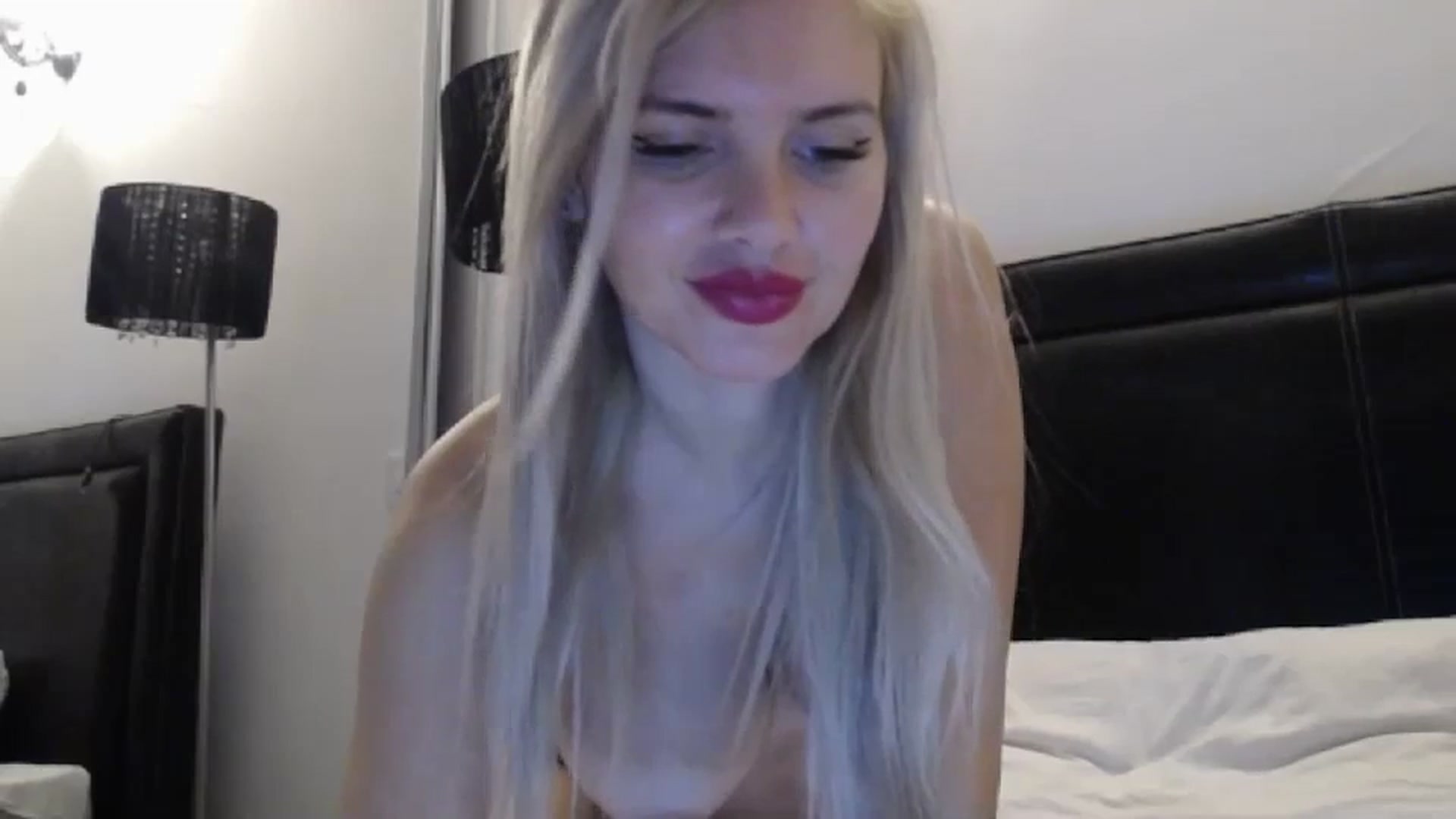 Gallery image thumbnail from Dulcineaa's myfreecams stream on, 08/10/2023, 22:39 image 6 of 20