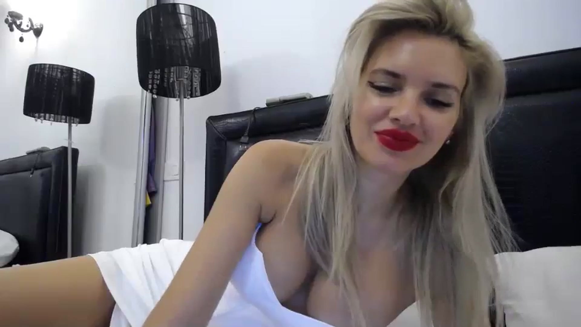 Gallery image thumbnail from Dulcineaa's myfreecams stream on, 08/11/2023, 14:36 image 10 of 20