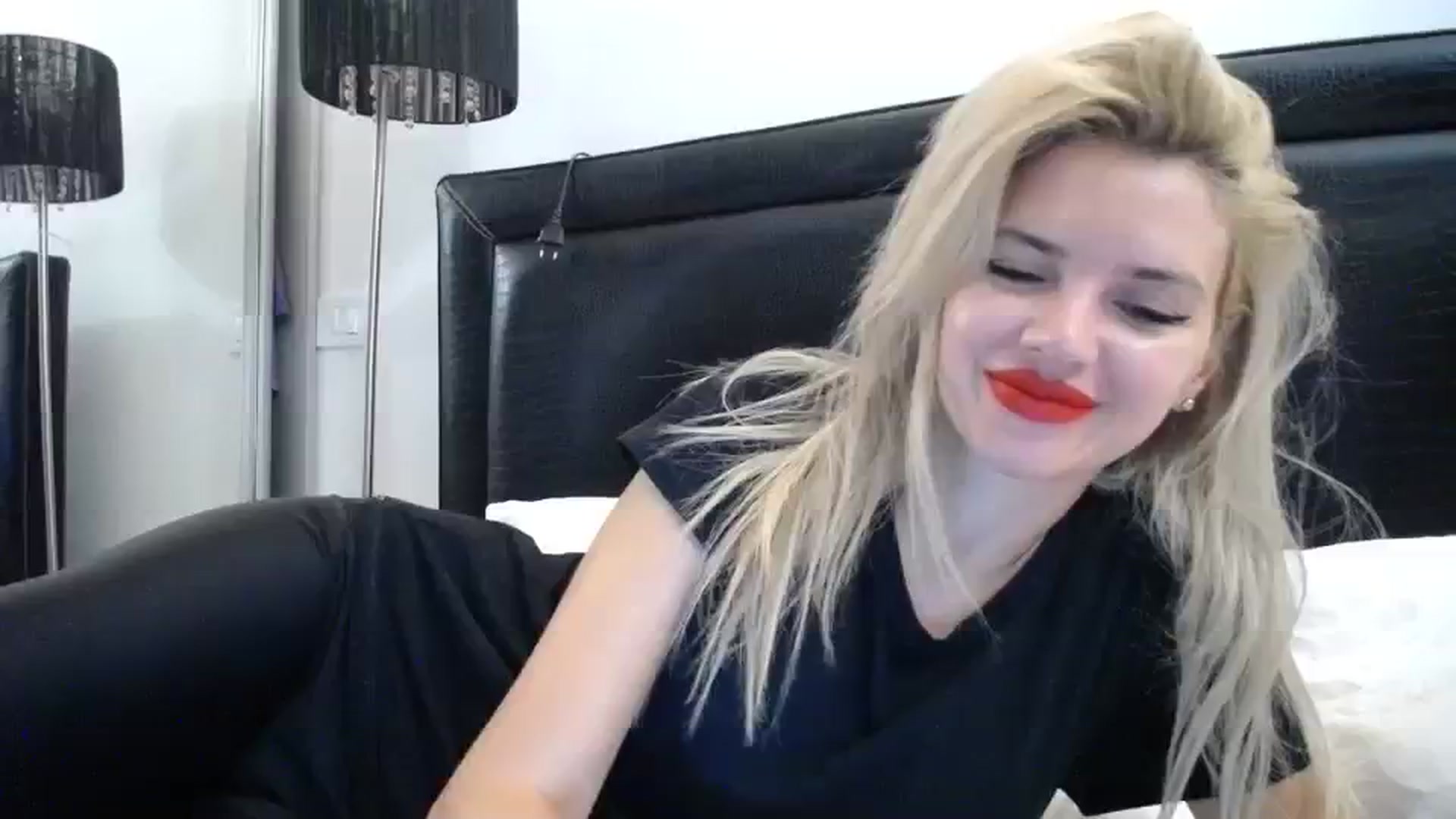 Gallery image thumbnail from Dulcineaa's myfreecams stream on, 08/13/2023, 21:57 image 19 of 20