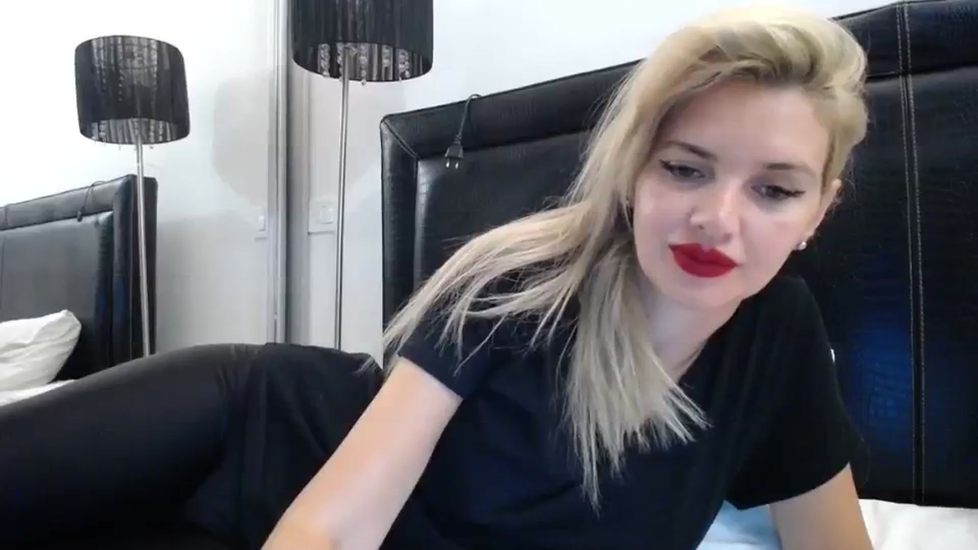 Gallery image thumbnail from Dulcineaa's myfreecams stream on, 08/13/2023, 21:57 image 7 of 20