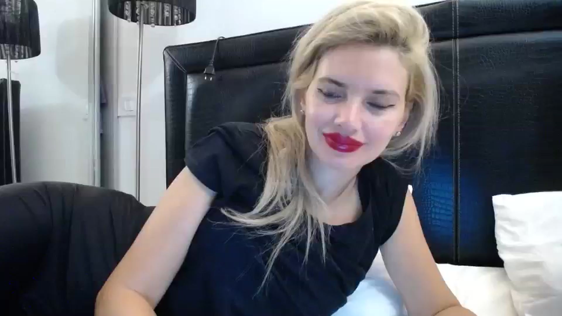 Gallery image thumbnail from Dulcineaa's myfreecams stream on, 08/13/2023, 21:57 image 13 of 20