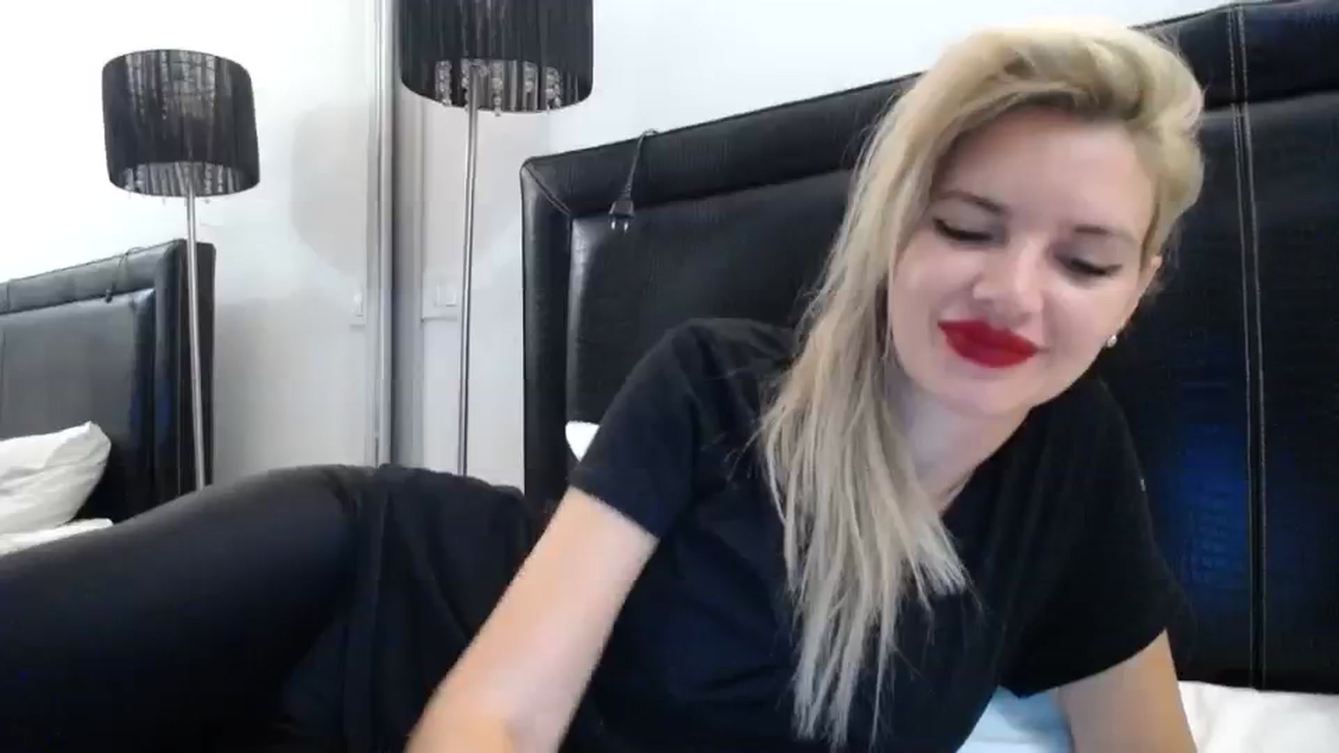 Gallery image thumbnail from Dulcineaa's myfreecams stream on, 08/13/2023, 21:57 image 8 of 20