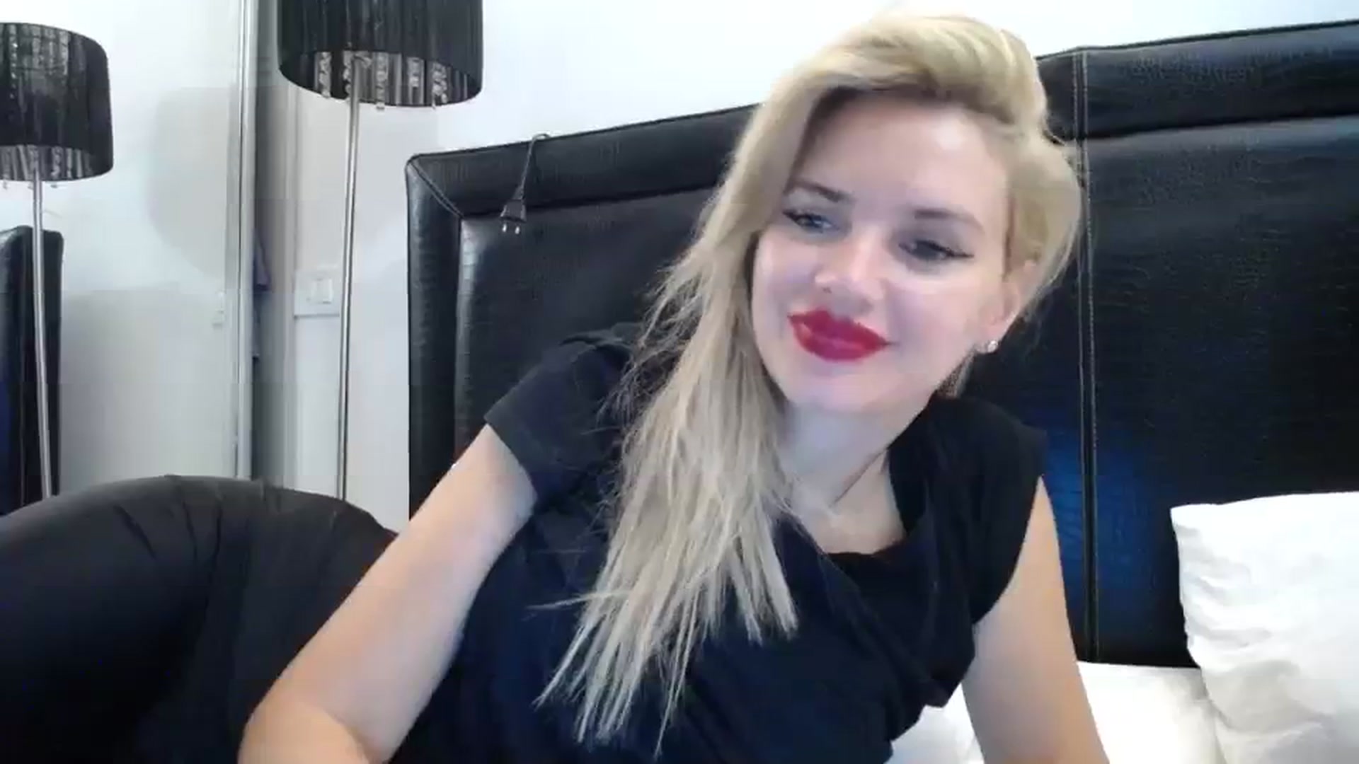 Gallery image thumbnail from Dulcineaa's myfreecams stream on, 08/13/2023, 21:57 image 16 of 20