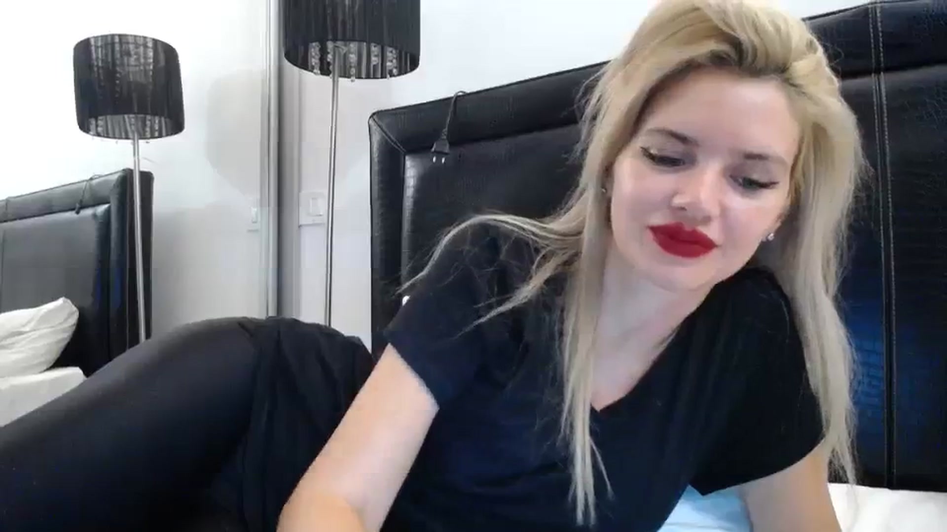 Gallery image thumbnail from Dulcineaa's myfreecams stream on, 08/13/2023, 21:57 image 5 of 20