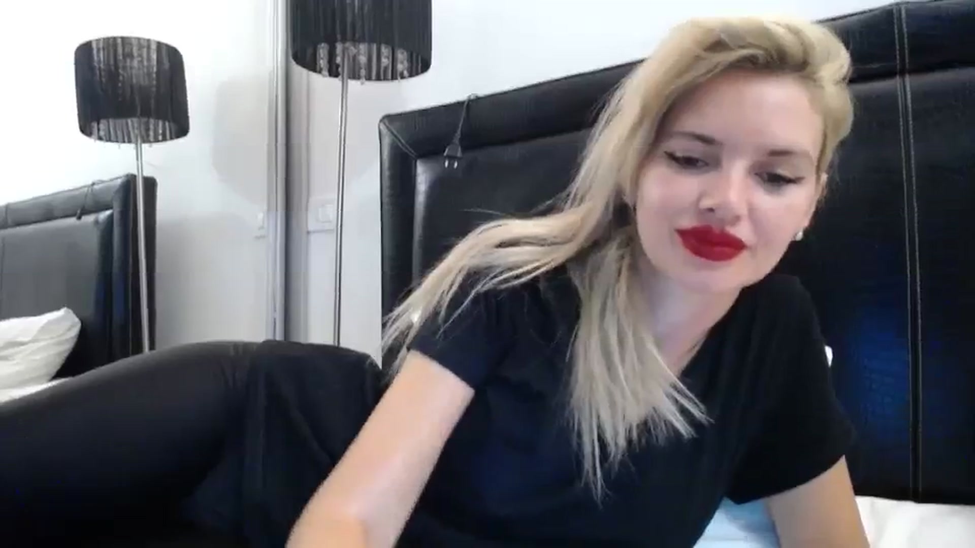 Gallery image thumbnail from Dulcineaa's myfreecams stream on, 08/13/2023, 21:57 image 6 of 20