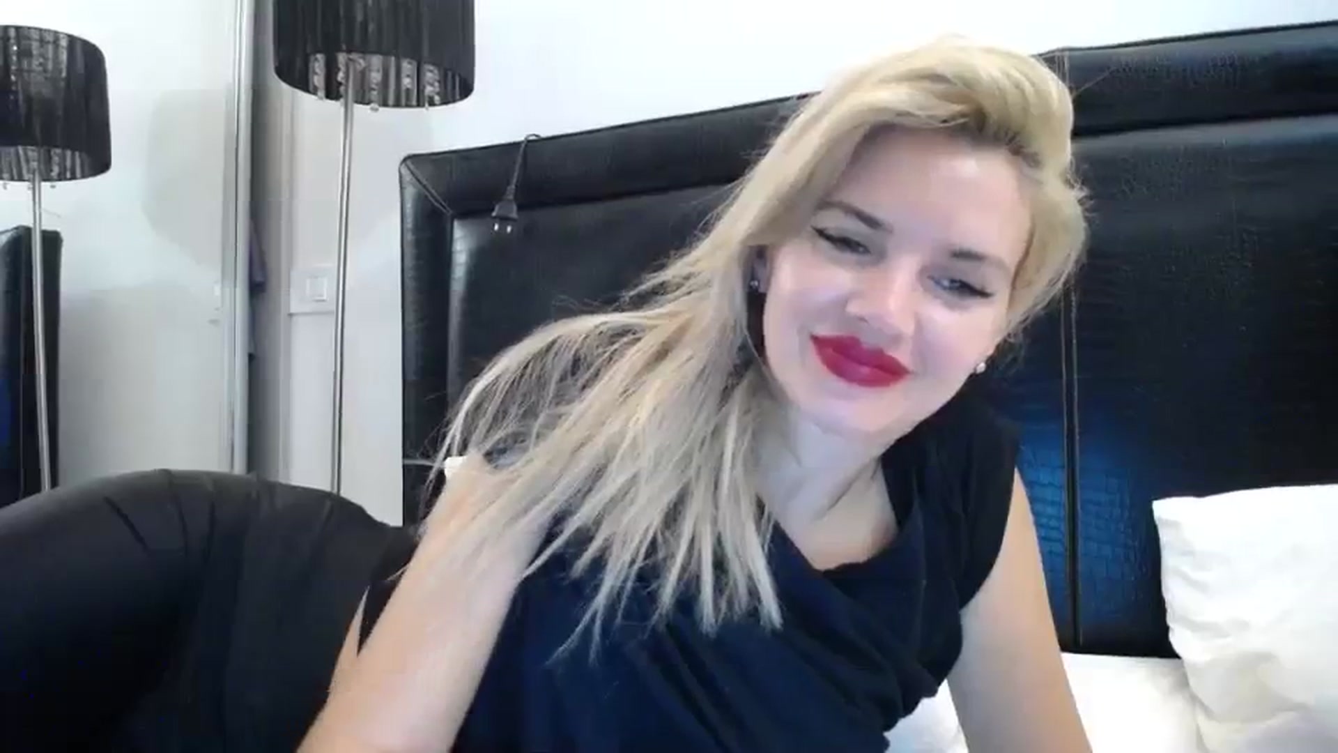 Gallery image thumbnail from Dulcineaa's myfreecams stream on, 08/13/2023, 21:57 image 17 of 20
