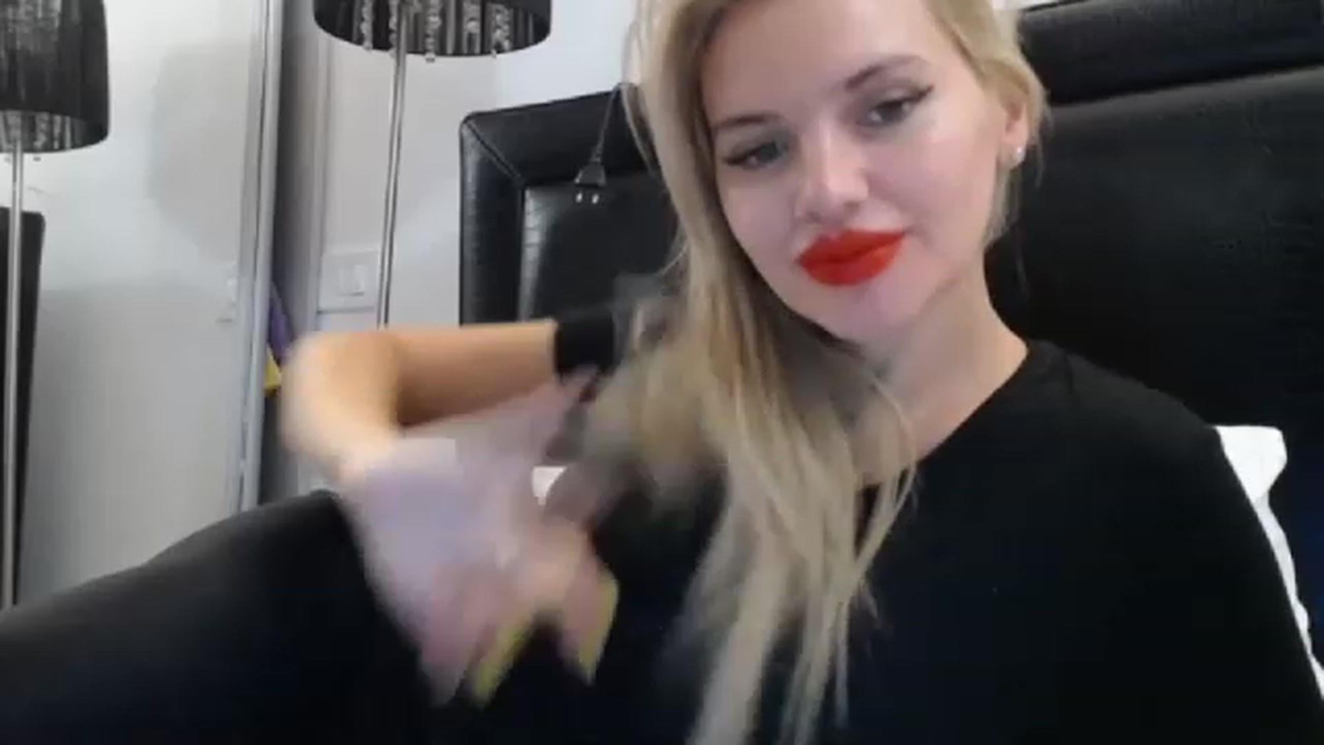 Gallery image thumbnail from Dulcineaa's myfreecams stream on, 08/13/2023, 22:32 image 13 of 20