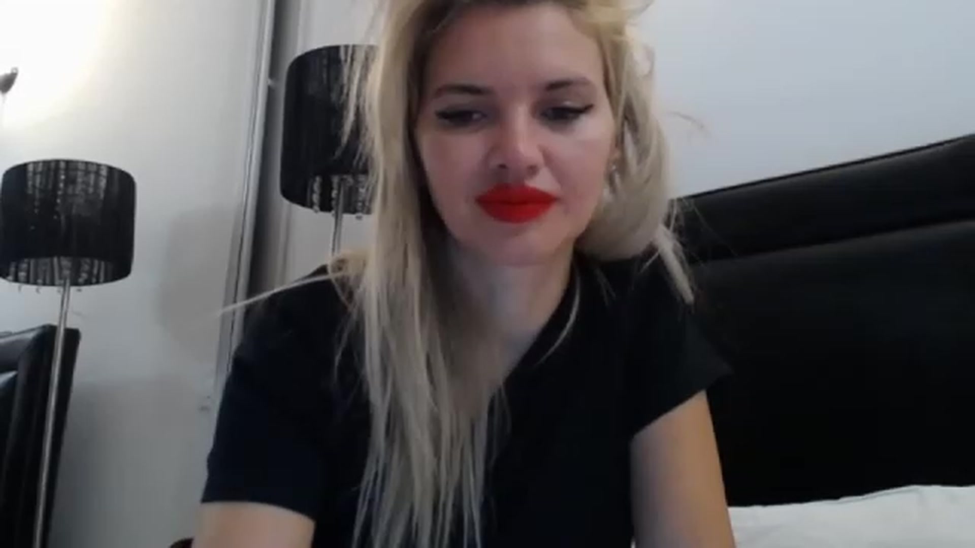 Gallery image thumbnail from Dulcineaa's myfreecams stream on, 08/13/2023, 22:32 image 12 of 20