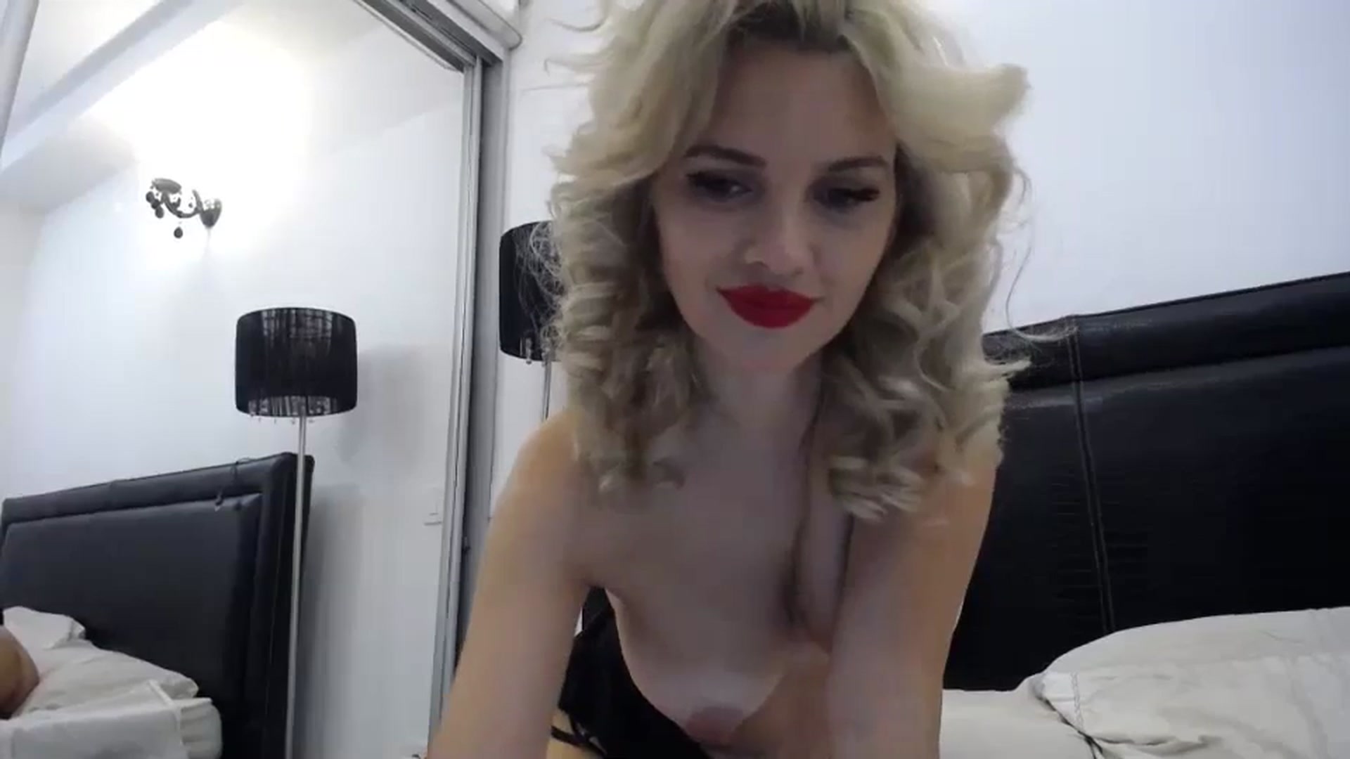 Gallery image thumbnail from Dulcineaa's myfreecams stream on, 08/16/2023, 21:48 image 19 of 20