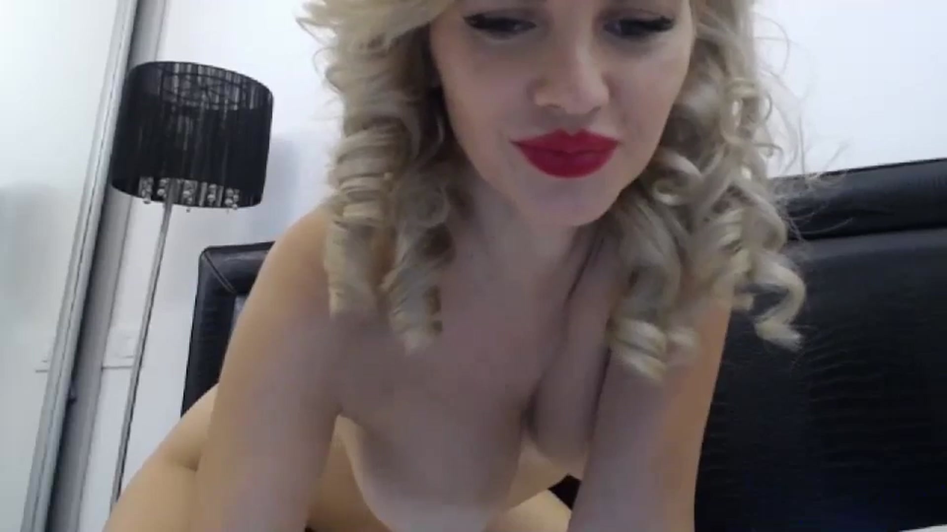 Gallery image thumbnail from Dulcineaa's myfreecams stream on, 08/16/2023, 22:33 image 11 of 20