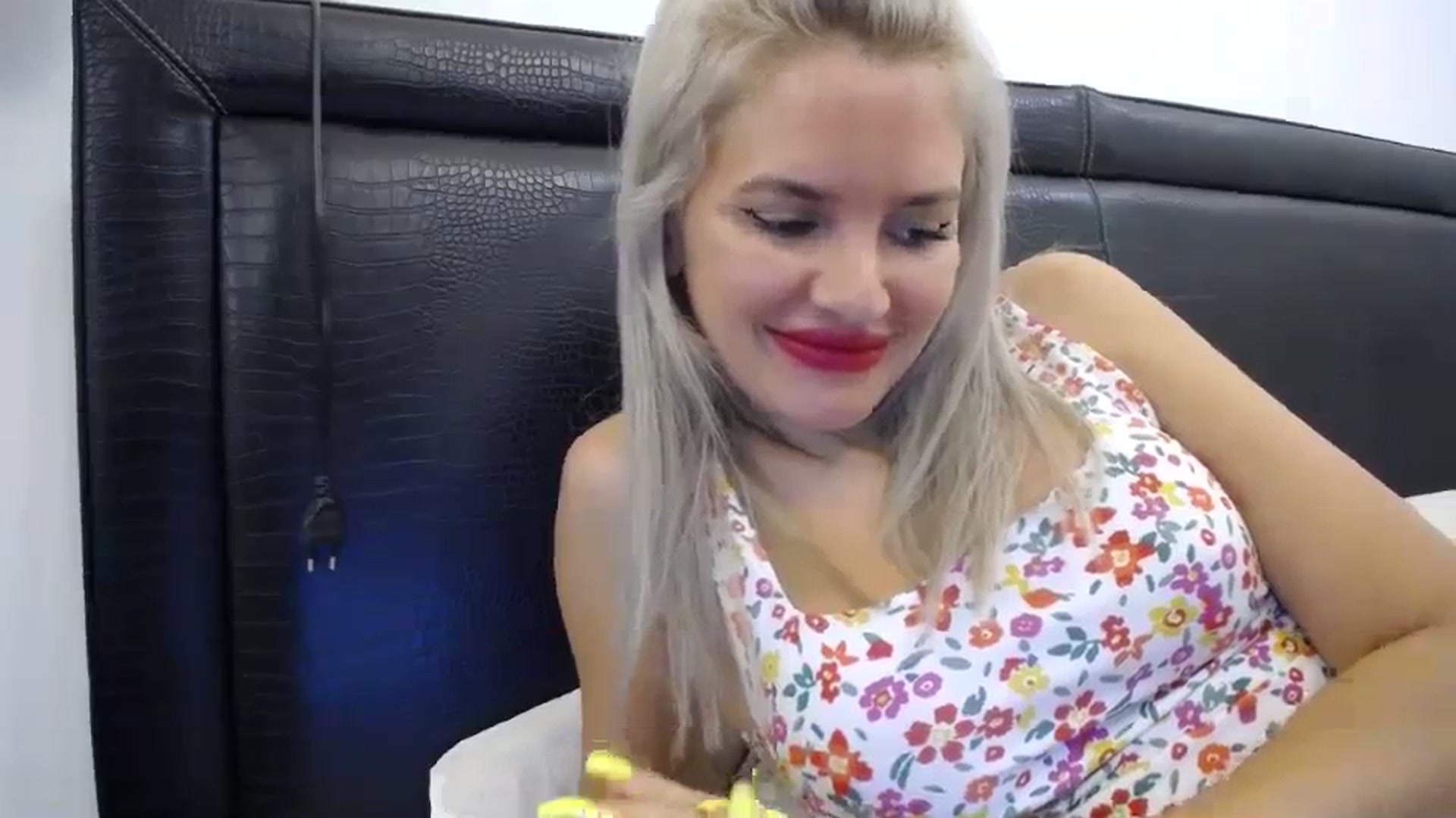 Gallery image thumbnail from Dulcineaa's myfreecams stream on, 08/24/2023, 23:39 image 5 of 20
