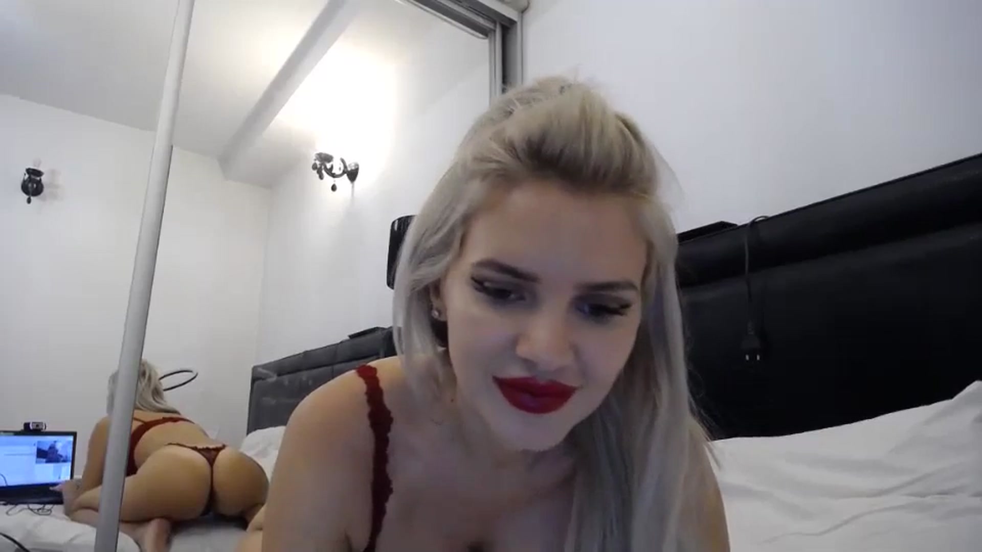 Gallery image thumbnail from Dulcineaa's myfreecams stream on, 08/26/2023, 14:17 image 6 of 20