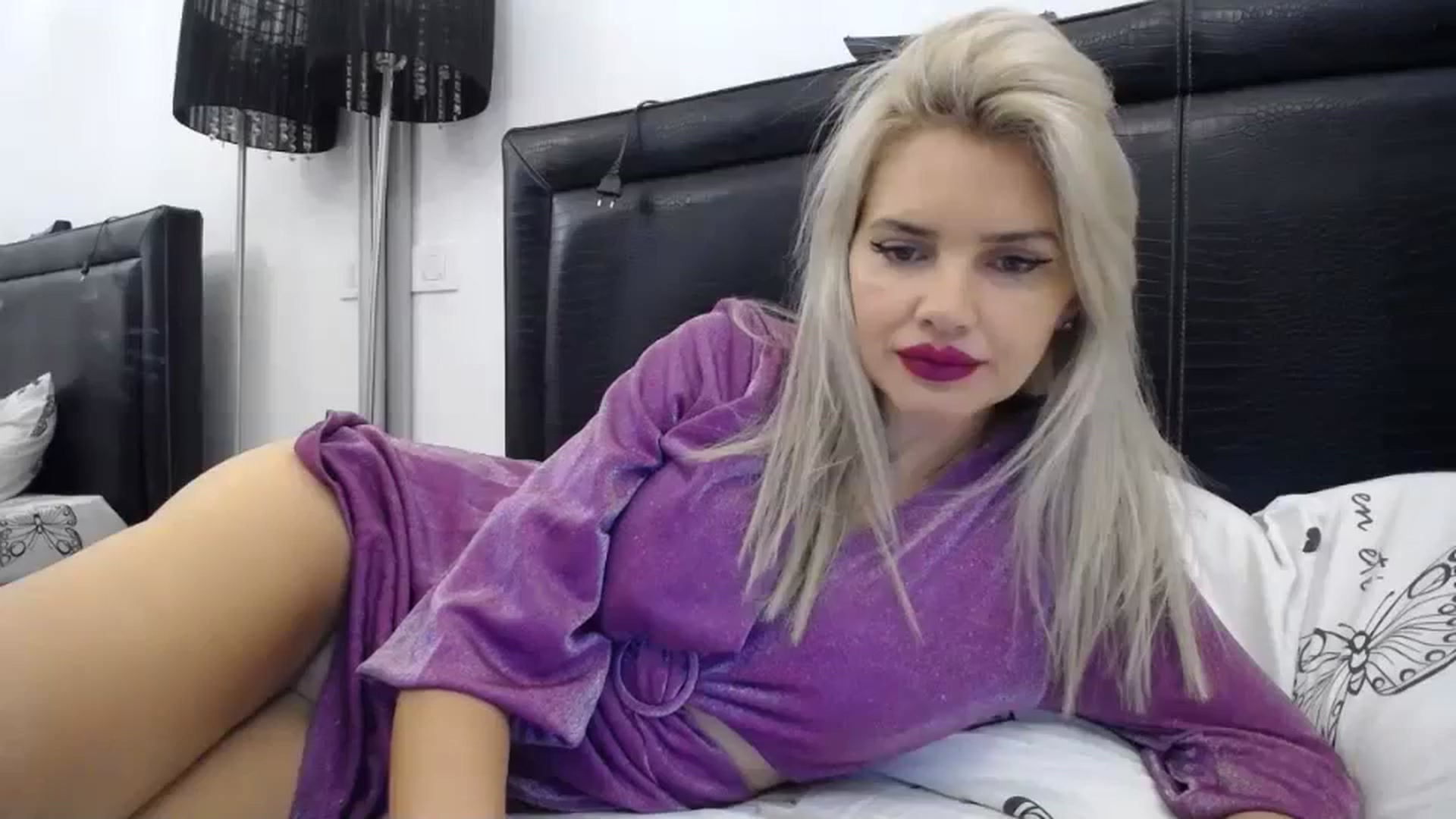 Gallery image thumbnail from Dulcineaa's myfreecams stream on, 08/30/2023, 21:39 image 14 of 20