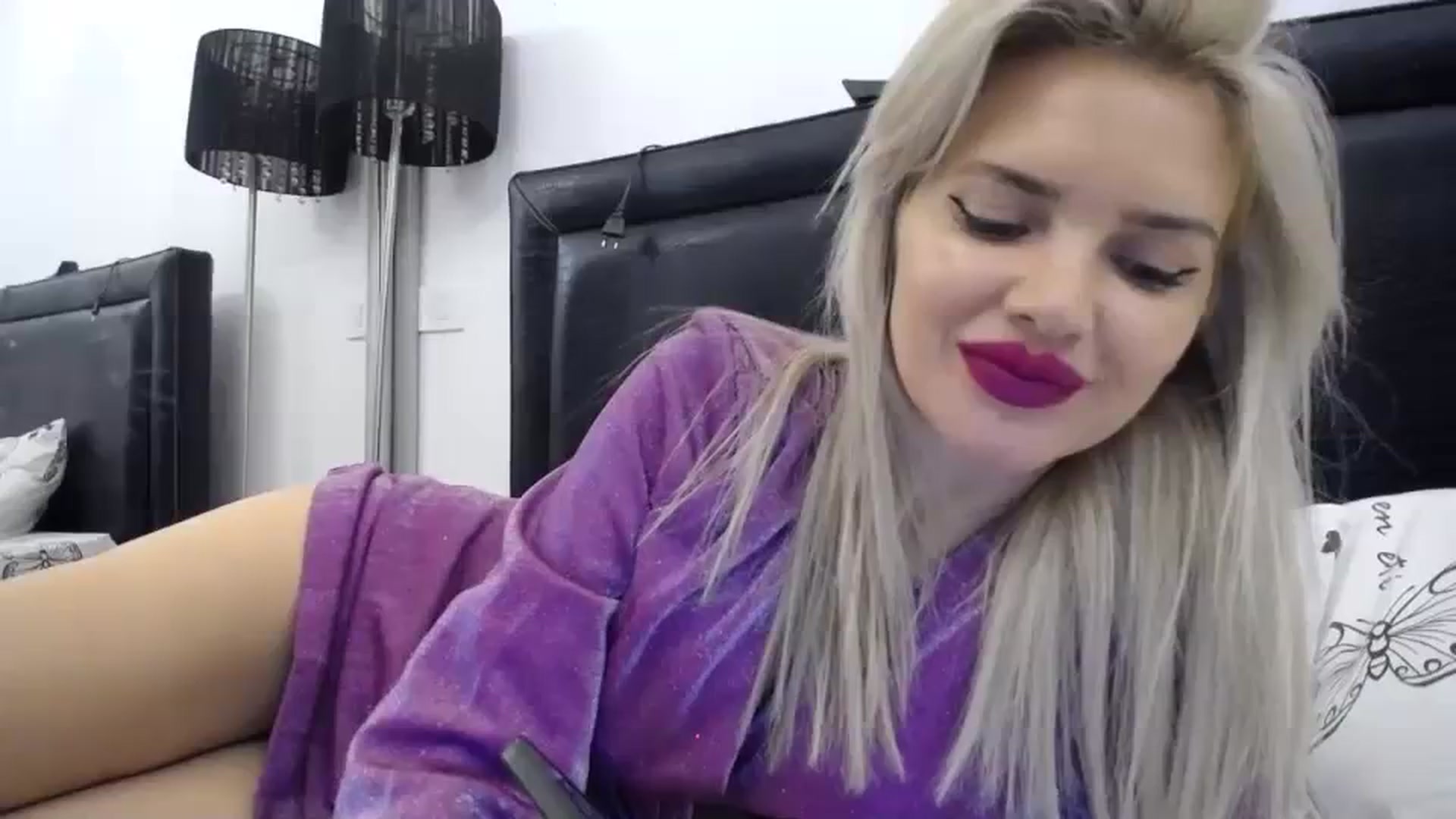 Gallery image thumbnail from Dulcineaa's myfreecams stream on, 08/30/2023, 21:39 image 18 of 20