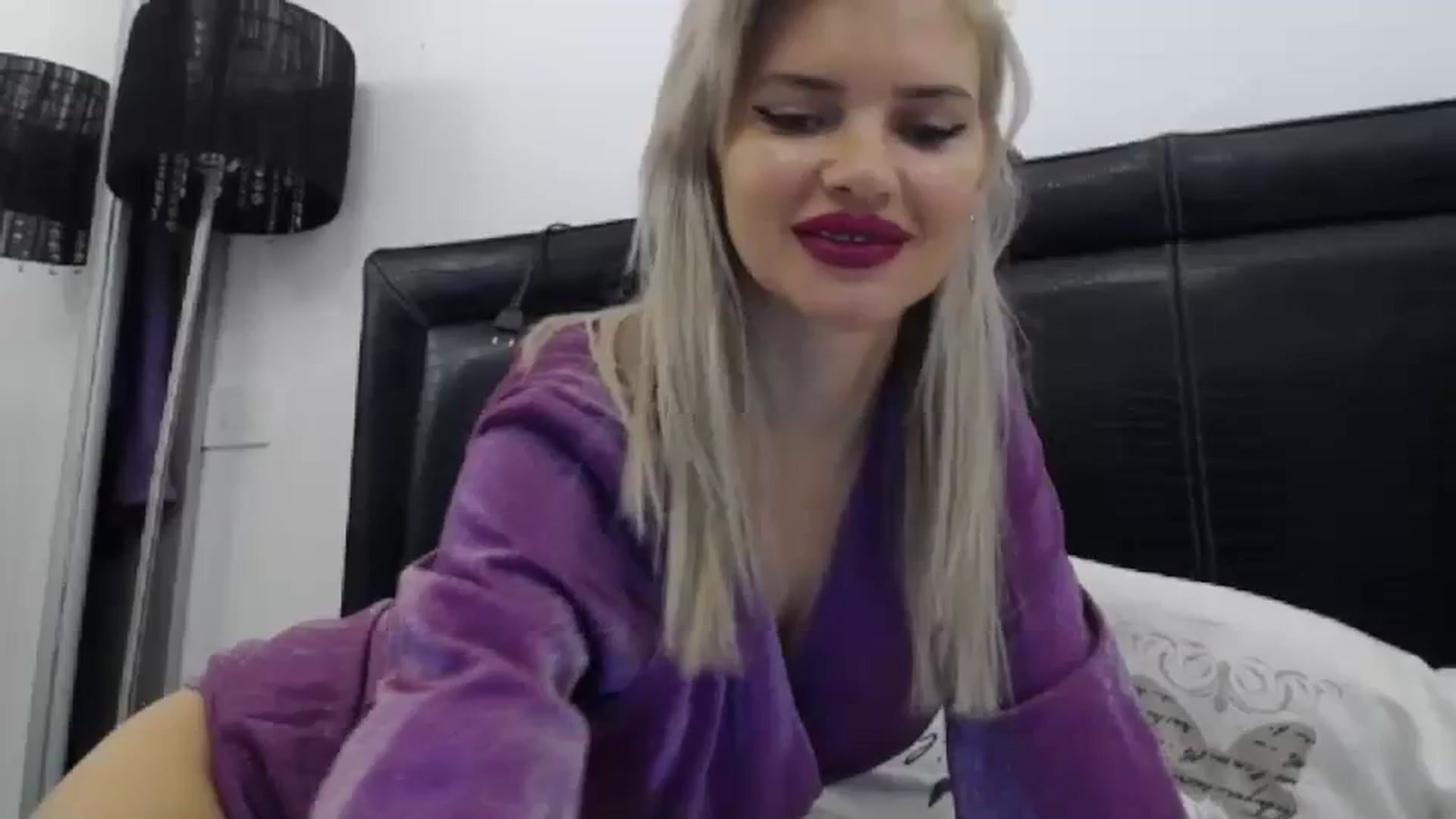 Gallery image thumbnail from Dulcineaa's myfreecams stream on, 08/30/2023, 22:37 image 4 of 20