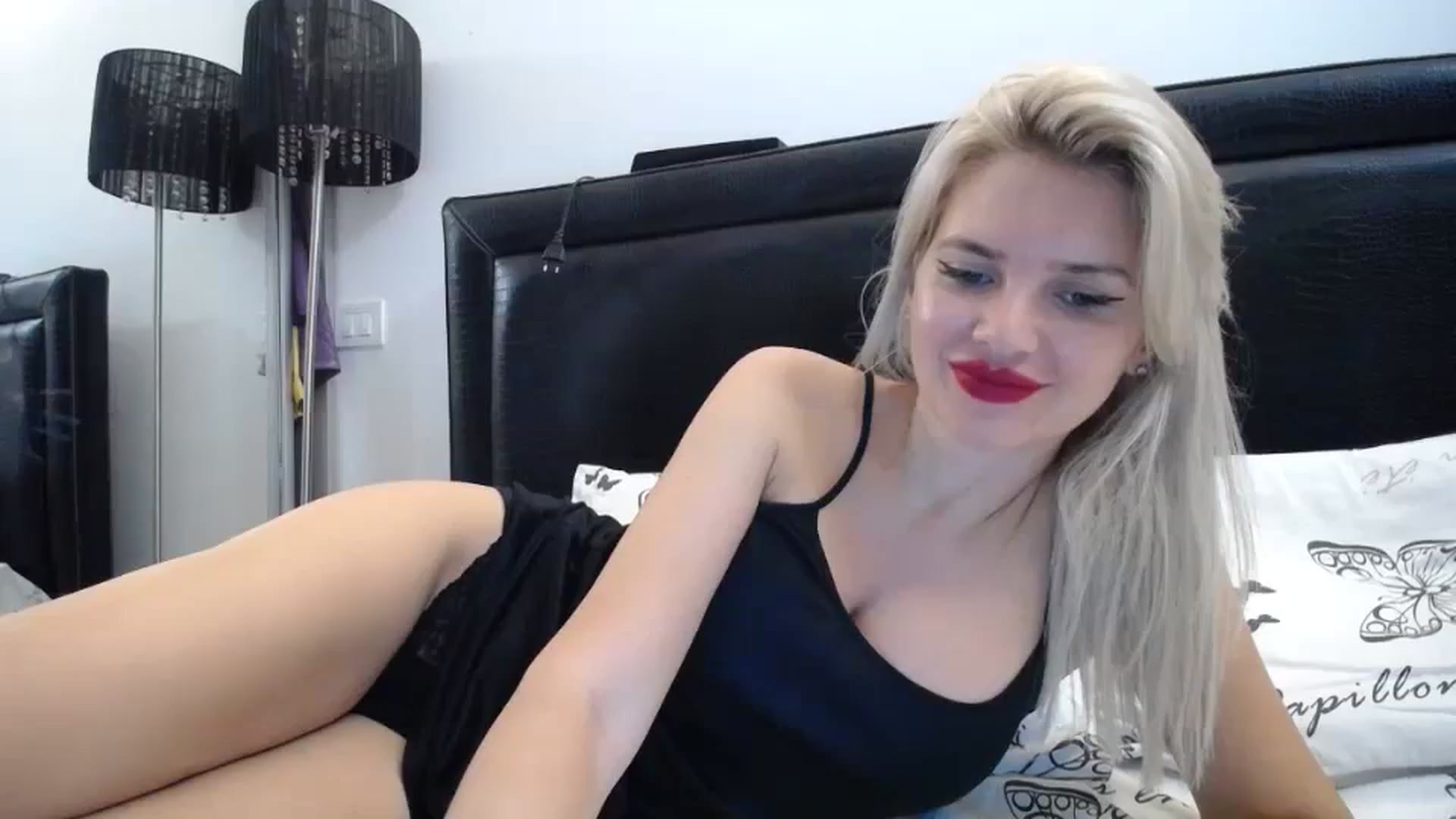 Gallery image thumbnail from Dulcineaa's myfreecams stream on, 08/31/2023, 21:15 image 4 of 20