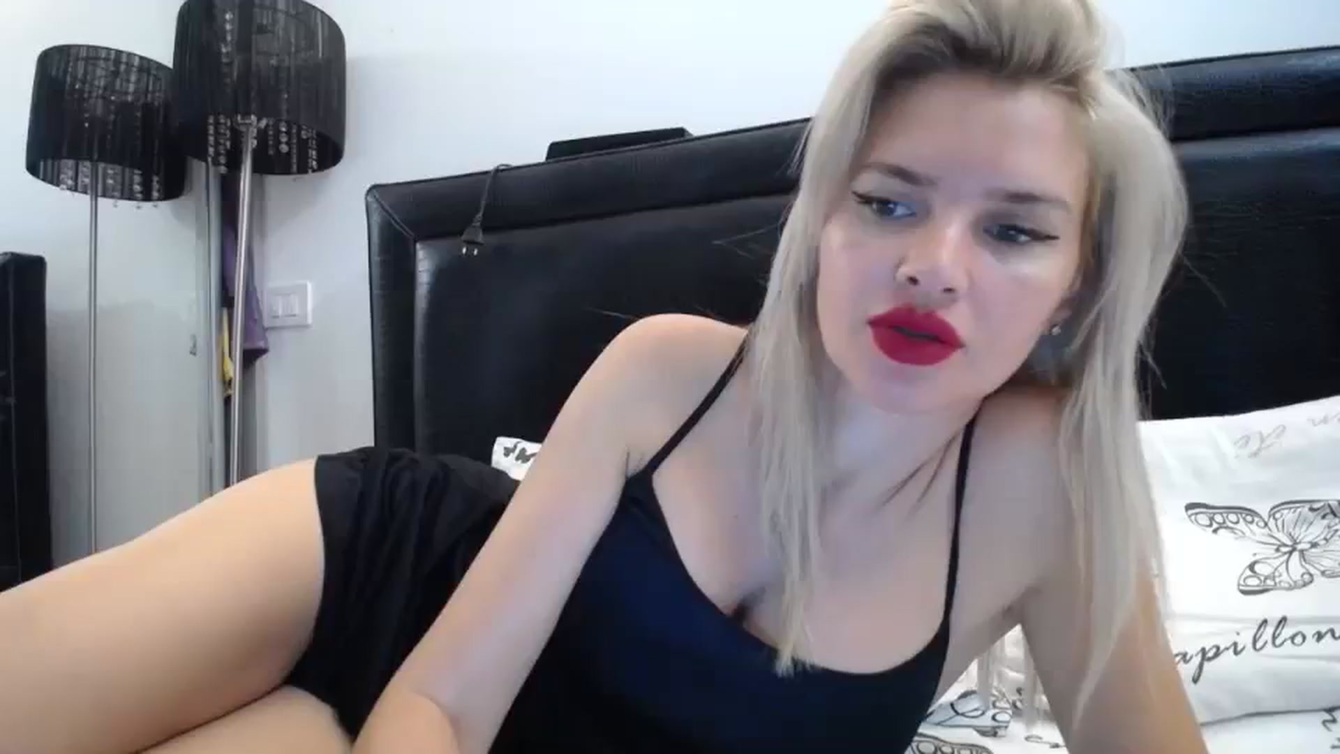 Gallery image thumbnail from Dulcineaa's myfreecams stream on, 08/31/2023, 21:15 image 1 of 20