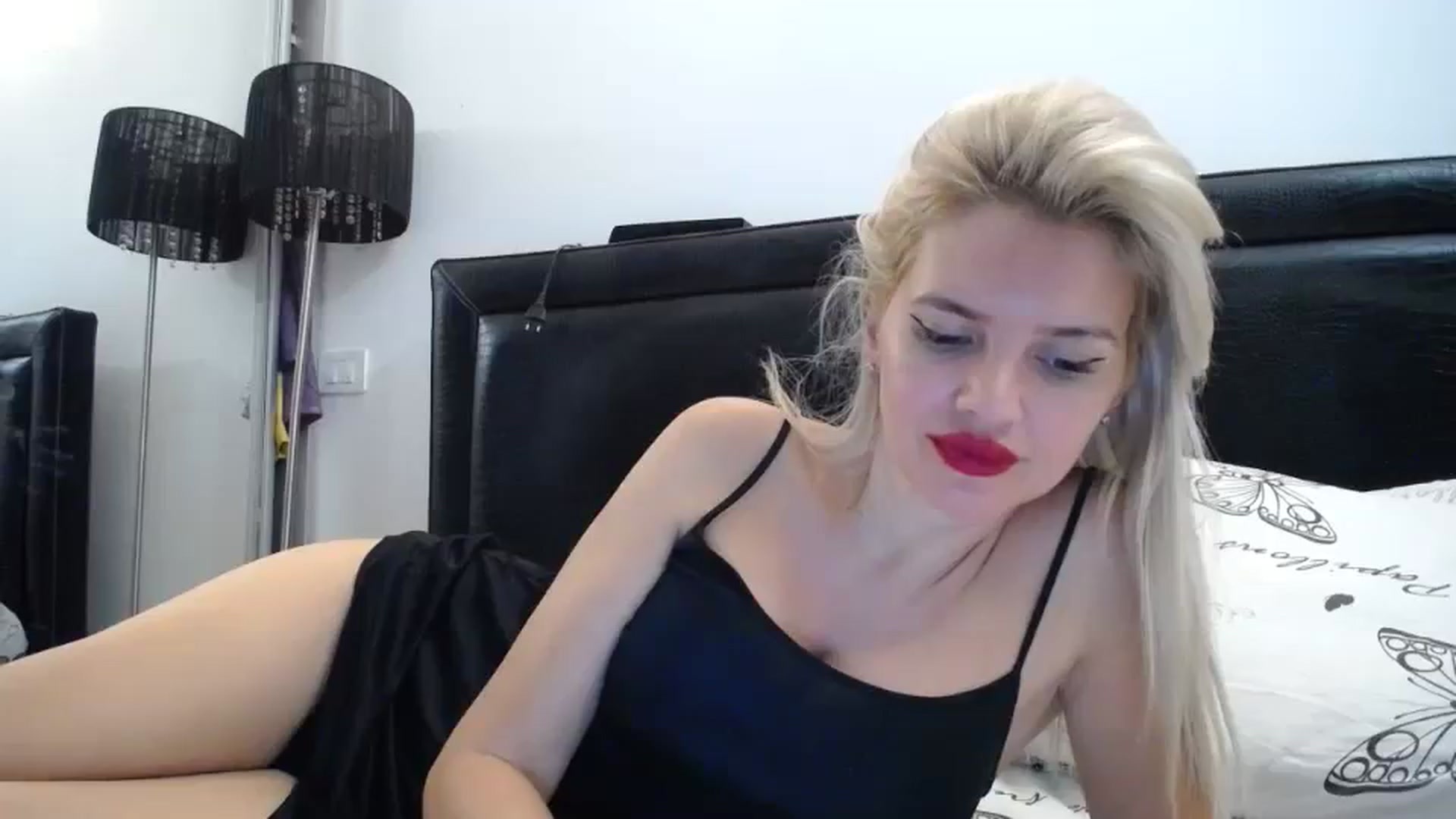 Gallery image thumbnail from Dulcineaa's myfreecams stream on, 08/31/2023, 22:05 image 1 of 20