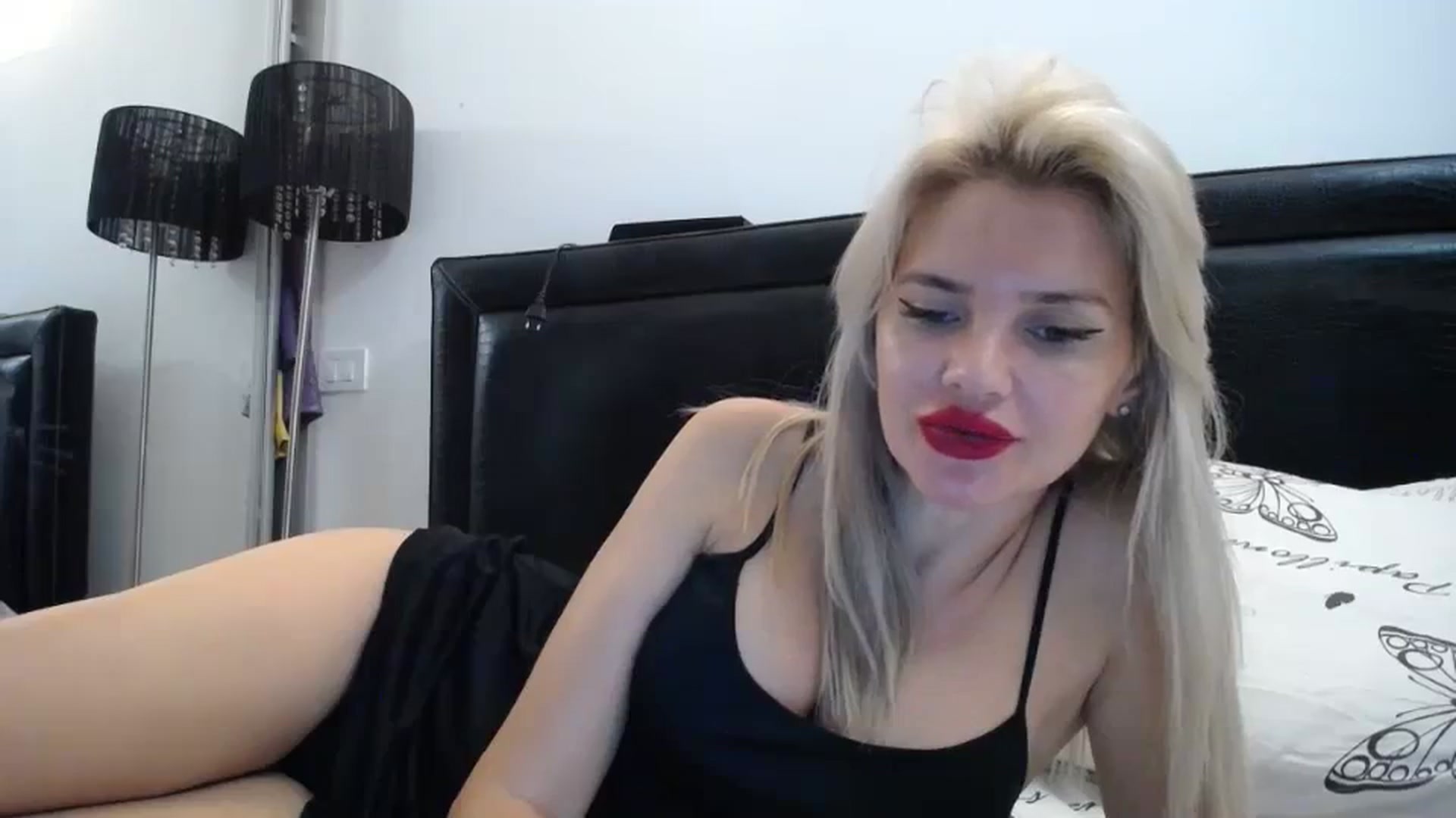 Gallery image thumbnail from Dulcineaa's myfreecams stream on, 08/31/2023, 22:05 image 8 of 20