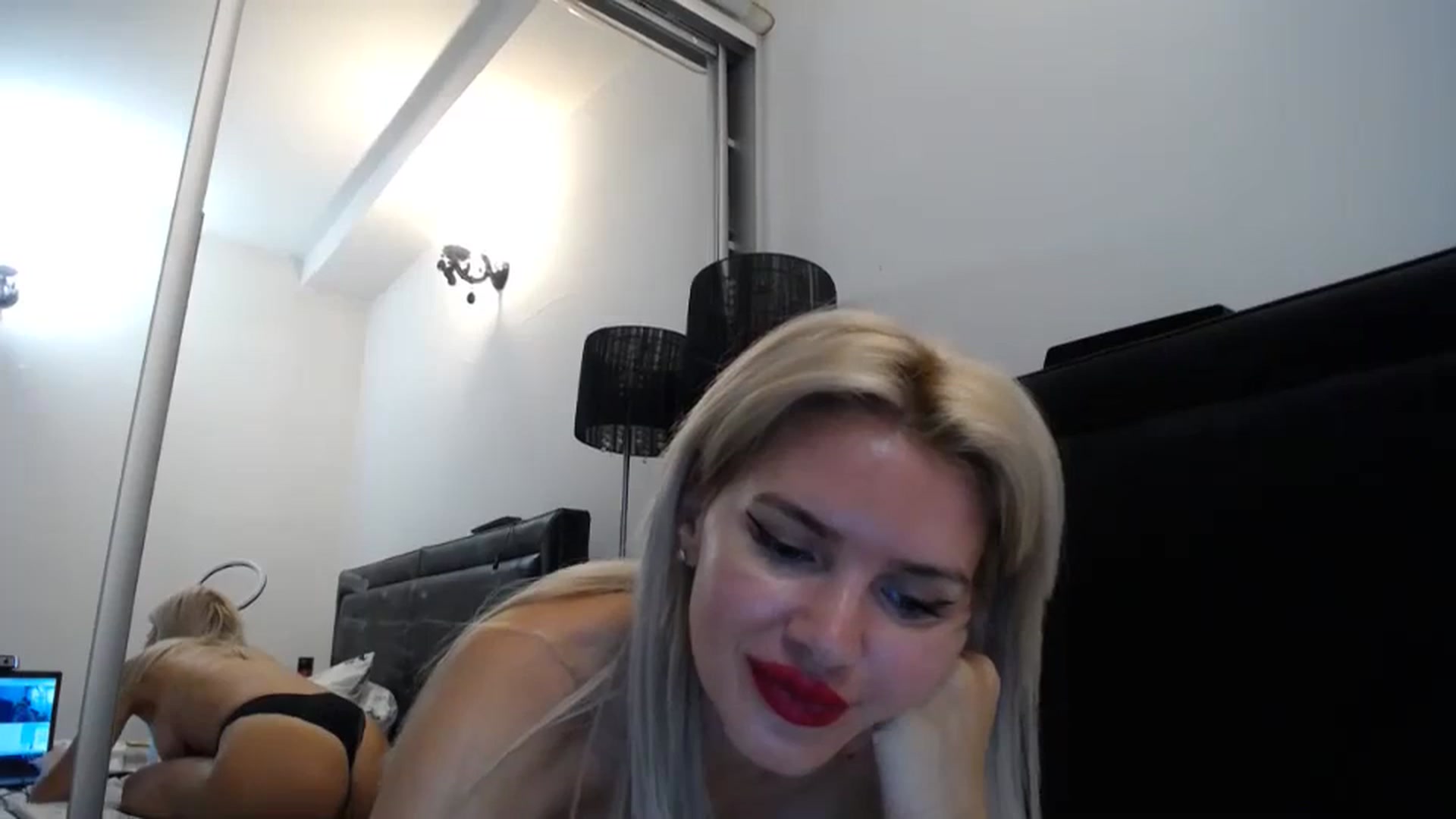 Gallery image thumbnail from Dulcineaa's myfreecams stream on, 08/31/2023, 22:43 image 13 of 20