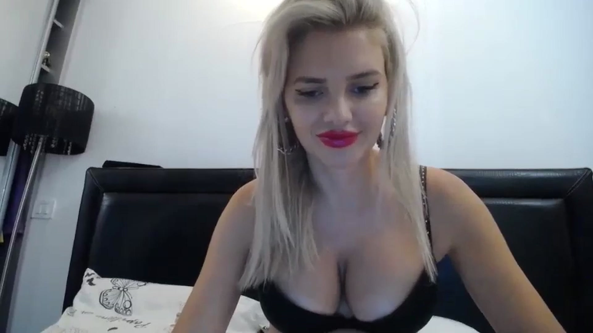 Gallery image thumbnail from Dulcineaa's myfreecams stream on, 09/01/2023, 14:43 image 8 of 20
