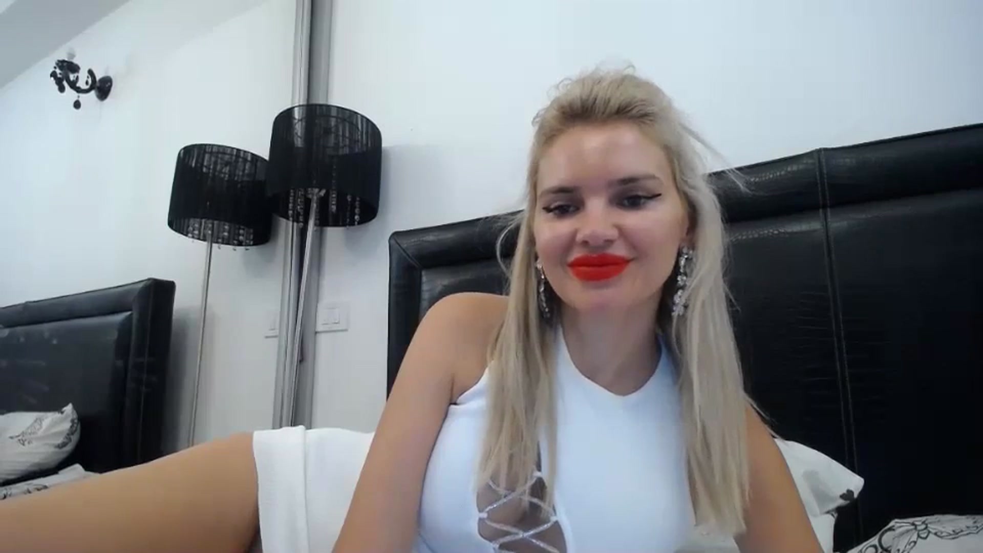 Gallery image thumbnail from Dulcineaa's myfreecams stream on, 09/02/2023, 13:50 image 8 of 20