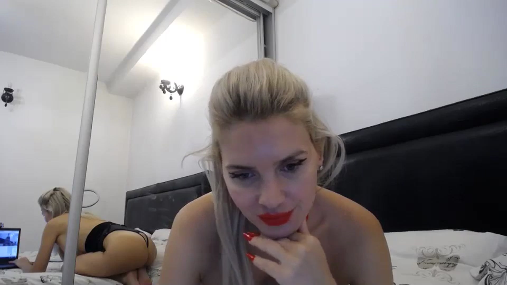 Gallery image thumbnail from Dulcineaa's myfreecams stream on, 09/03/2023, 14:08 image 8 of 20