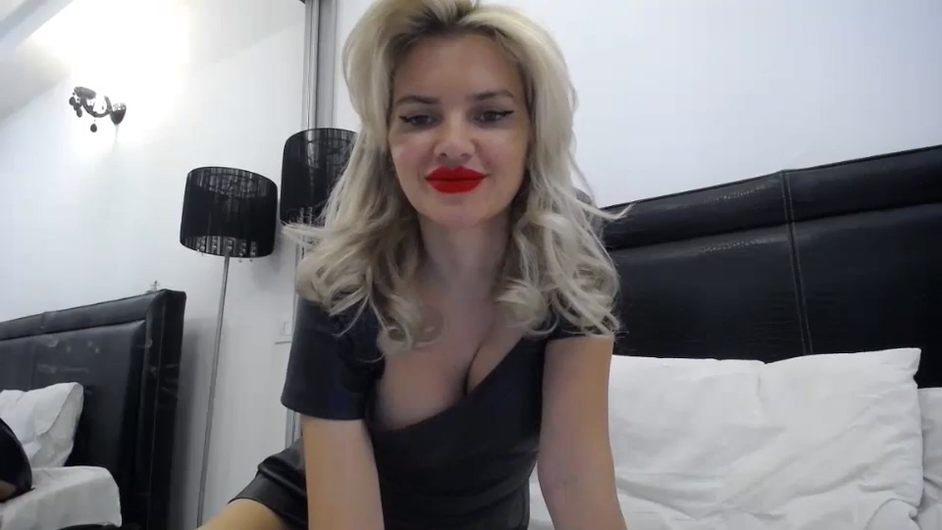 Gallery image thumbnail from Dulcineaa's myfreecams stream on, 09/06/2023, 21:31 image 8 of 20