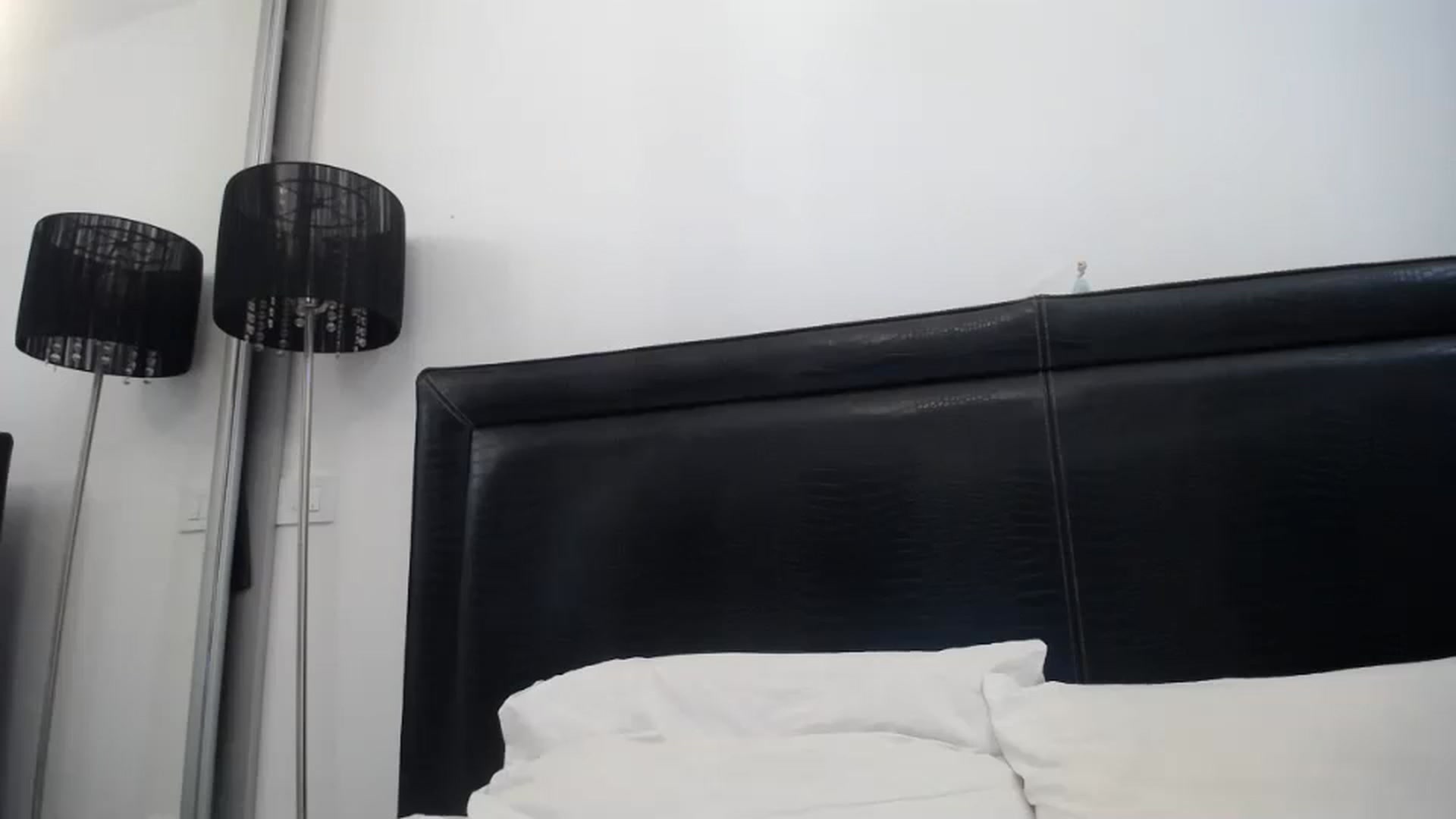 Gallery image thumbnail from Dulcineaa's myfreecams stream on, 09/09/2023, 14:32 image 1 of 20
