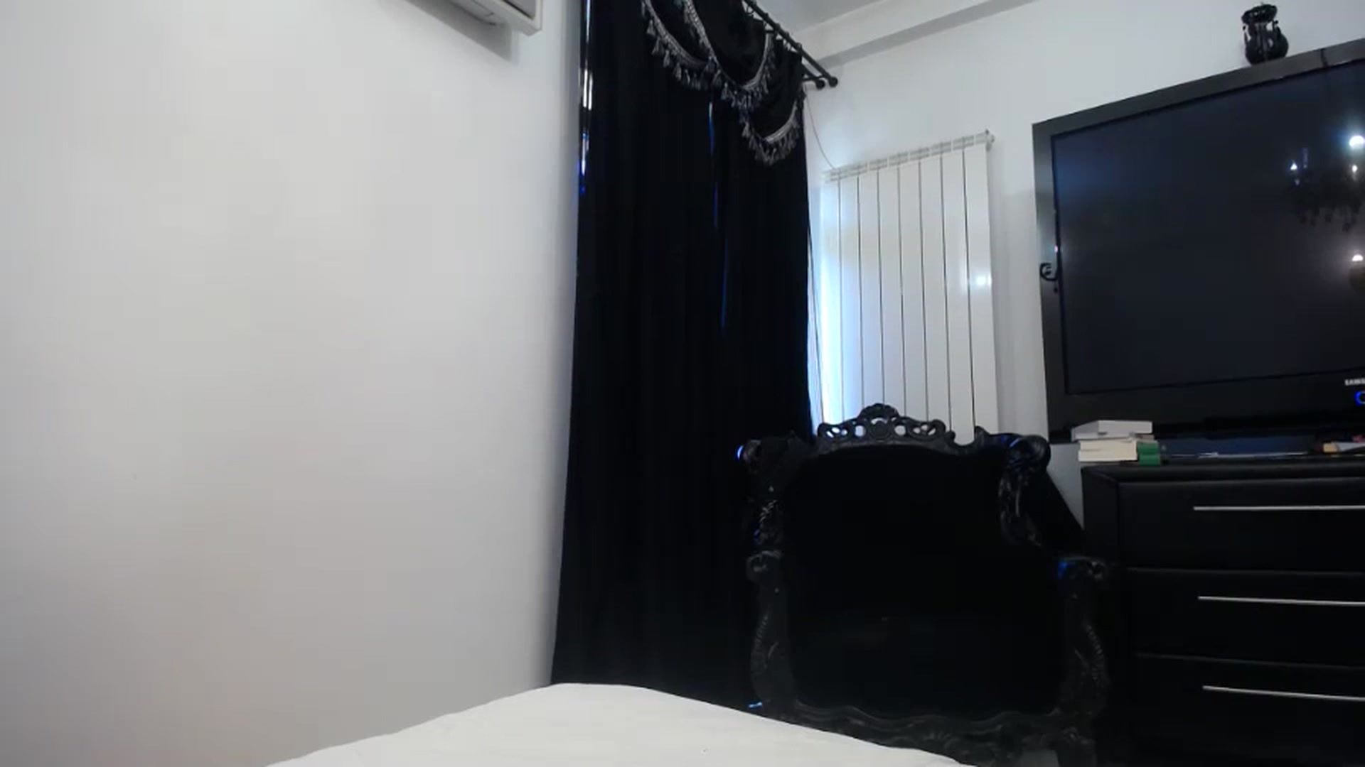Gallery image thumbnail from Dulcineaa's myfreecams stream on, 09/09/2023, 15:50 image 5 of 20