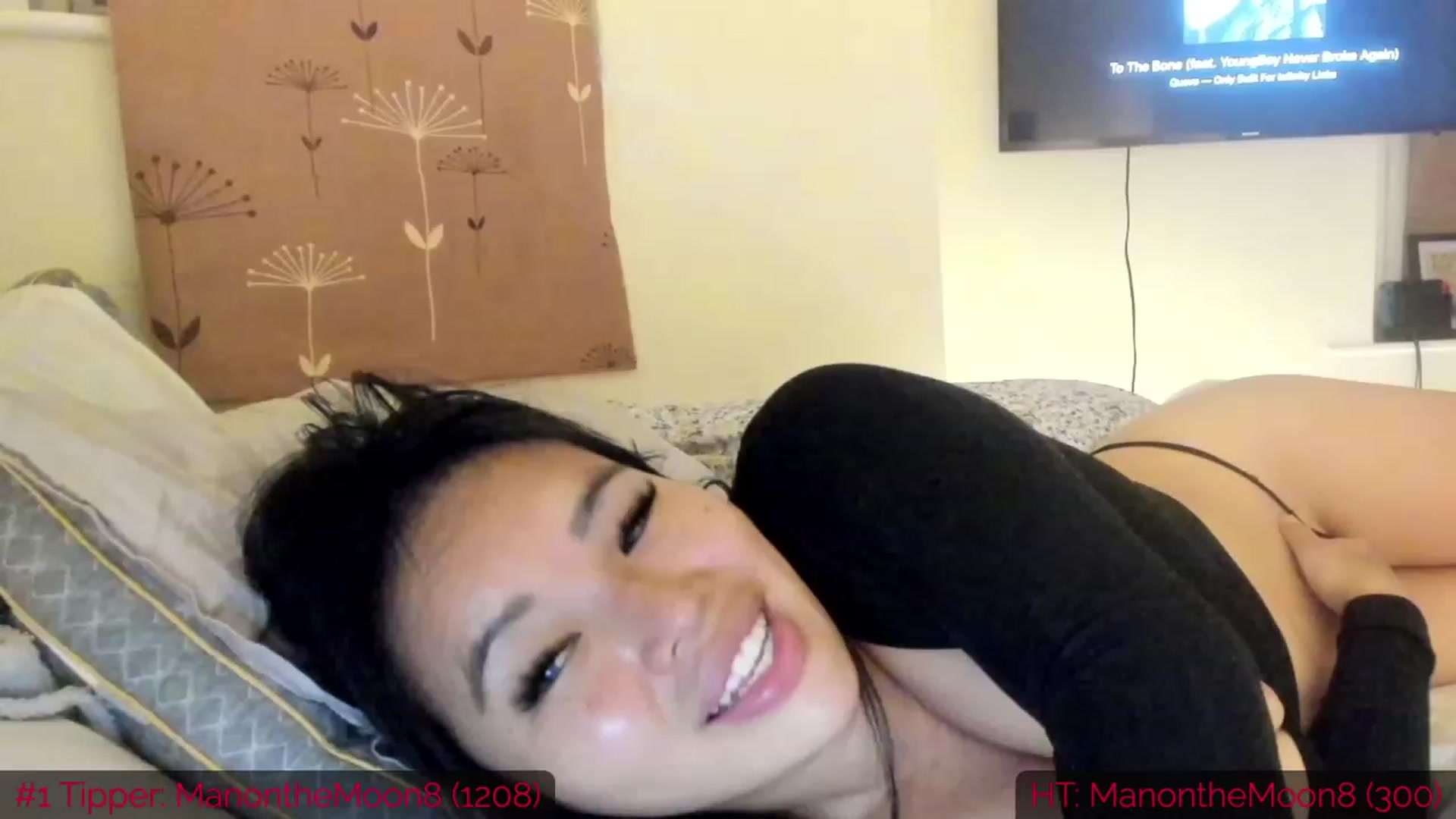 Gallery image thumbnail from DumplingHyuga's myfreecams stream on, 11/28/2022, 06:41 image 16 of 20