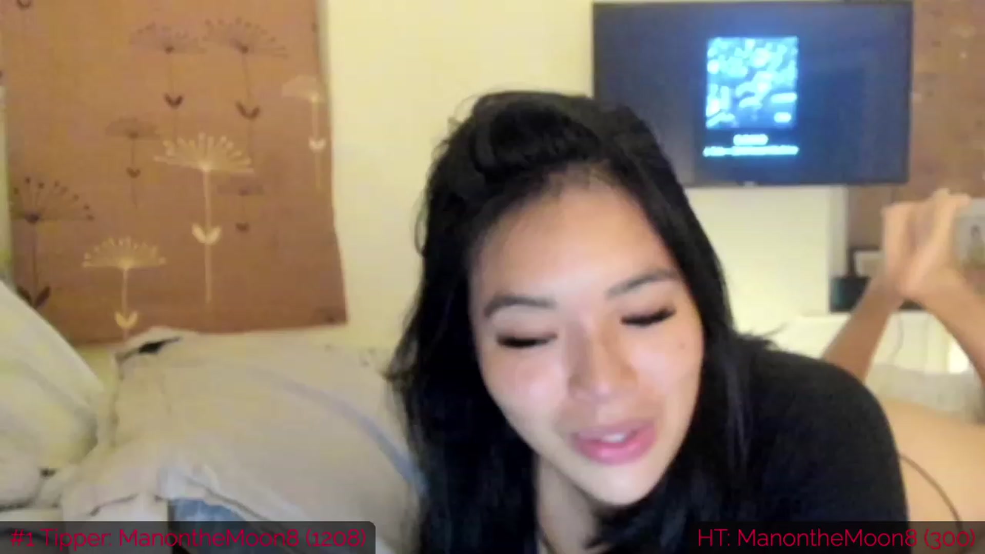 Gallery image thumbnail from DumplingHyuga's myfreecams stream on, 11/28/2022, 06:41 image 12 of 20