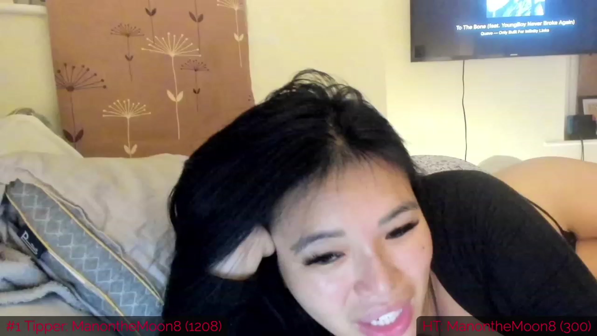 Gallery image thumbnail from DumplingHyuga's myfreecams stream on, 11/28/2022, 06:41 image 18 of 20
