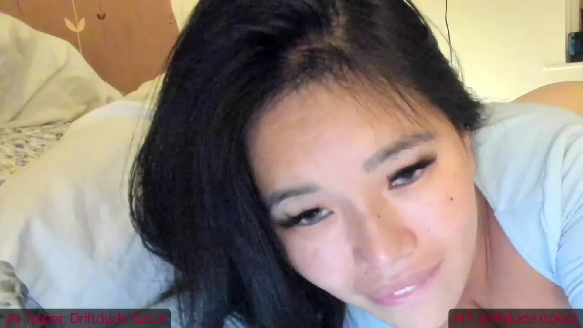 Gallery image thumbnail from DumplingHyuga's myfreecams stream on, 12/02/2022, 06:03 image 10 of 20