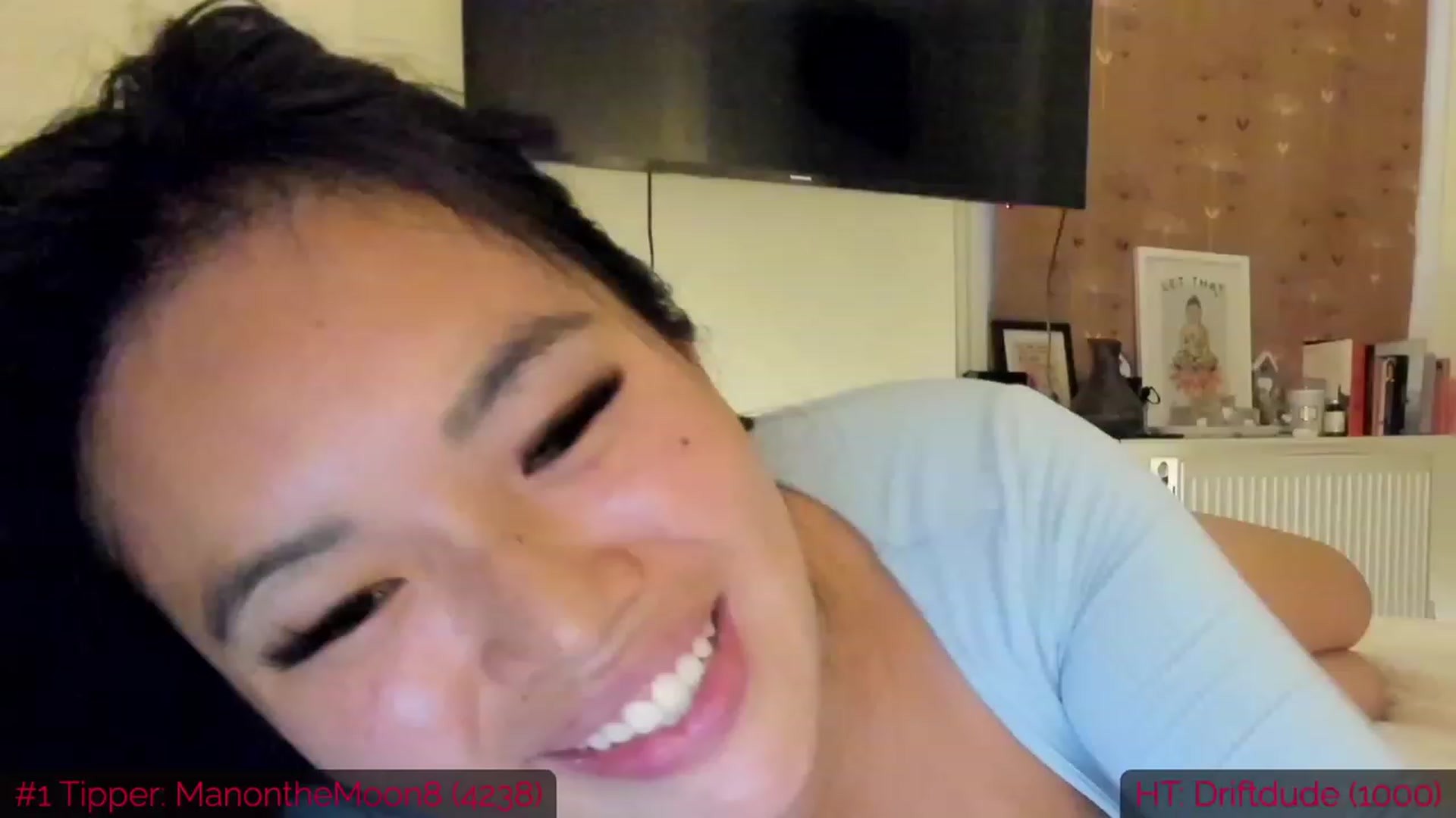 Gallery image thumbnail from DumplingHyuga's myfreecams stream on, 12/02/2022, 08:16 image 16 of 20