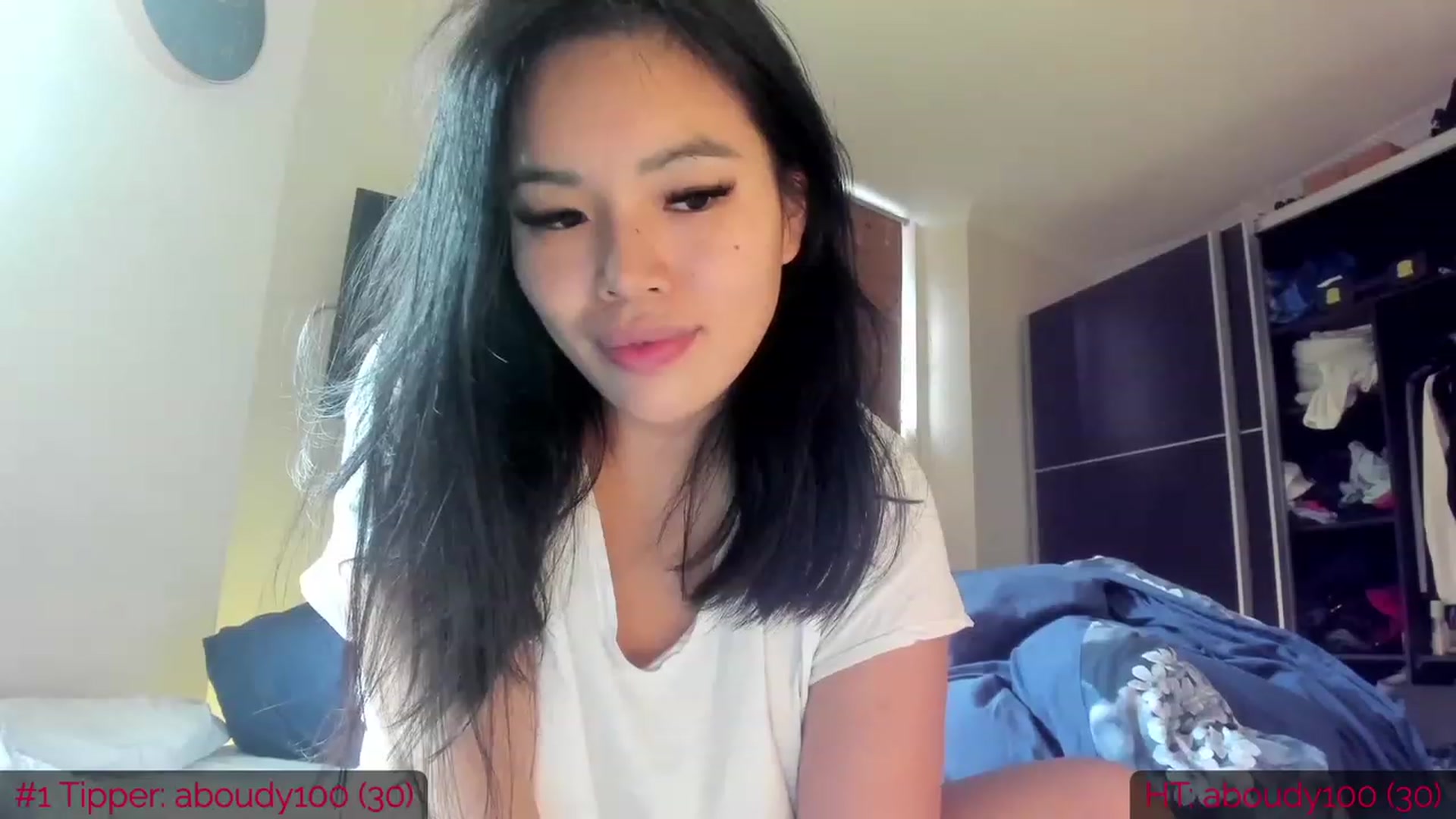 Gallery image thumbnail from DumplingHyuga's myfreecams stream on, 01/26/2023, 17:23 image 4 of 20