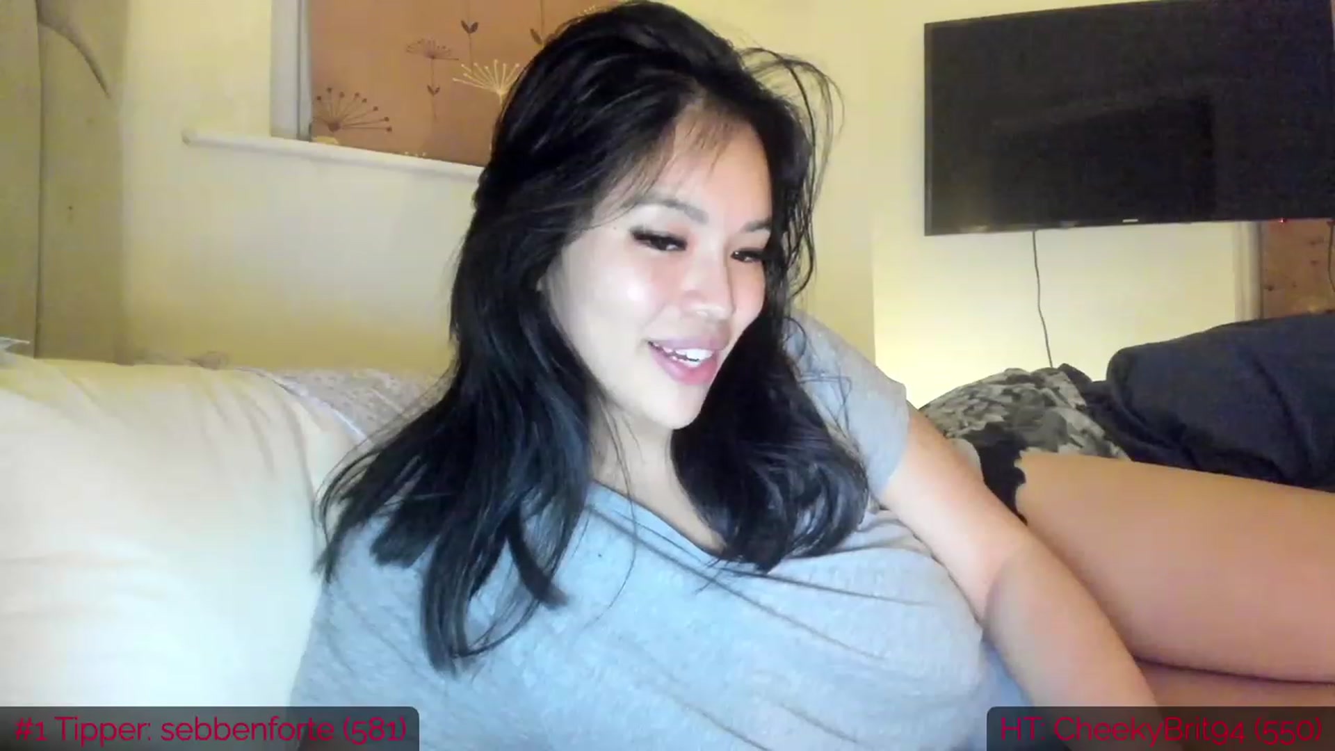 Gallery image thumbnail from DumplingHyuga's myfreecams stream on, 01/27/2023, 18:02 image 17 of 20