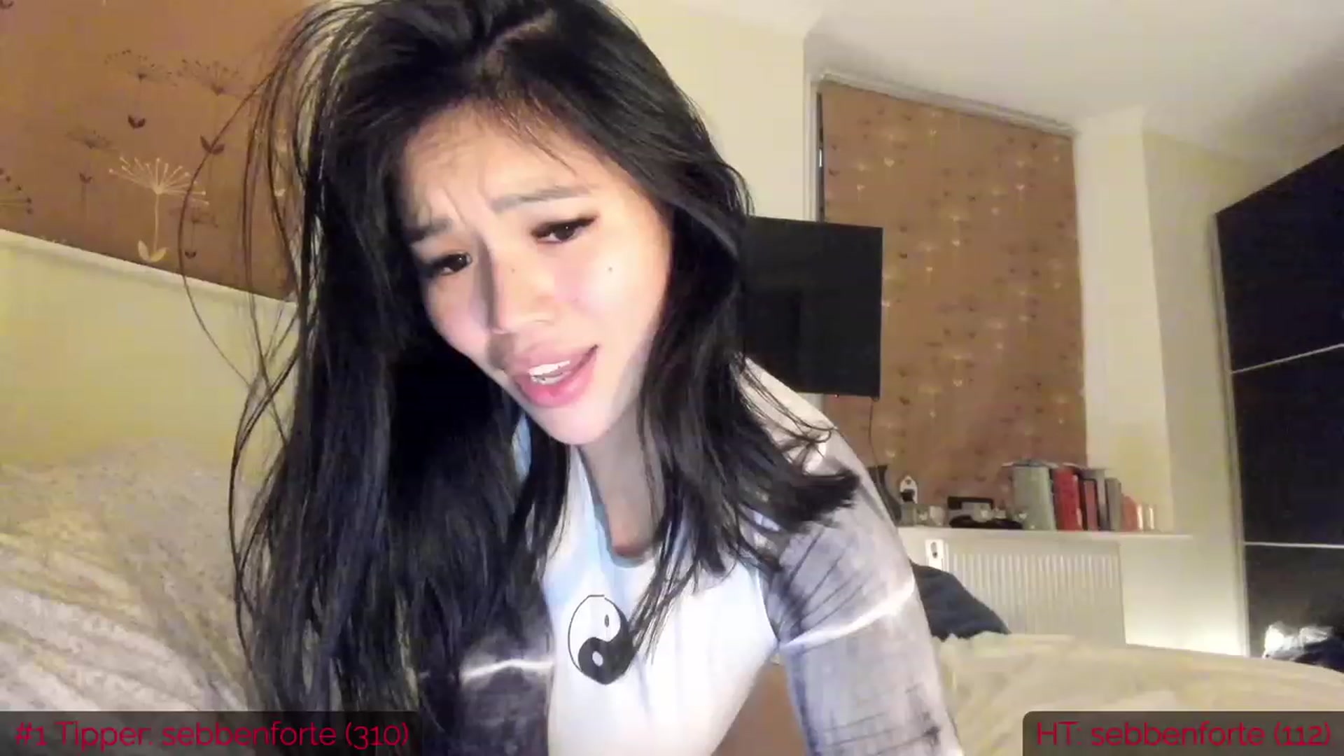 Gallery image thumbnail from DumplingHyuga's myfreecams stream on, 01/27/2023, 21:24 image 4 of 20