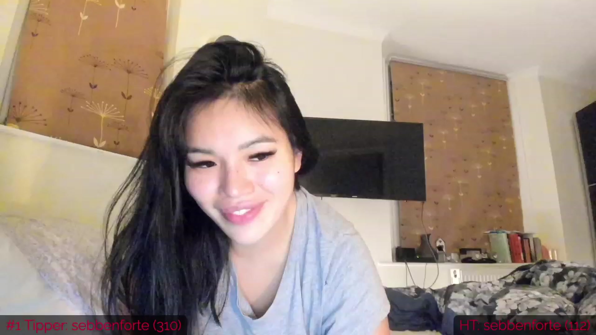 Gallery image thumbnail from DumplingHyuga's myfreecams stream on, 01/27/2023, 21:48 image 12 of 20