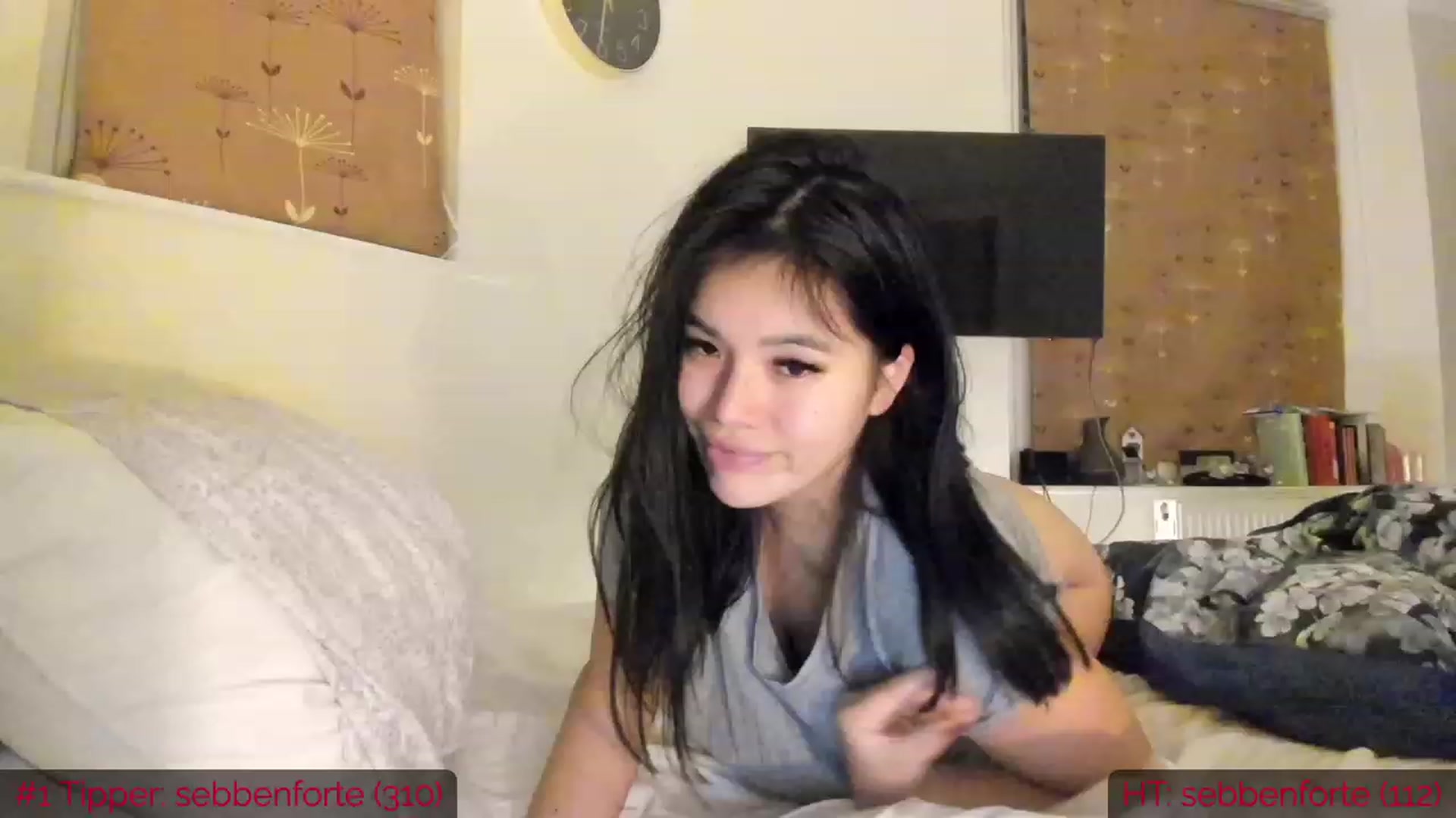 Gallery image thumbnail from DumplingHyuga's myfreecams stream on, 01/27/2023, 21:48 image 7 of 20