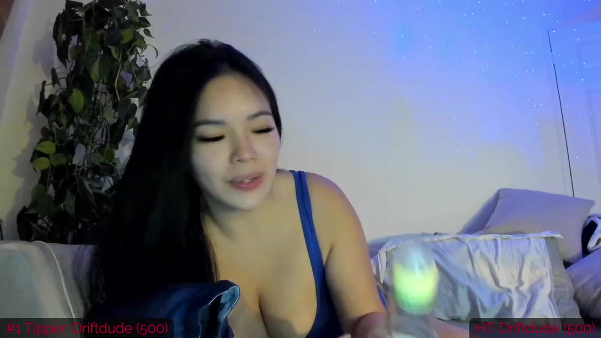Gallery image thumbnail from DumplingHyuga's myfreecams stream on, 03/04/2023, 21:22 image 7 of 20