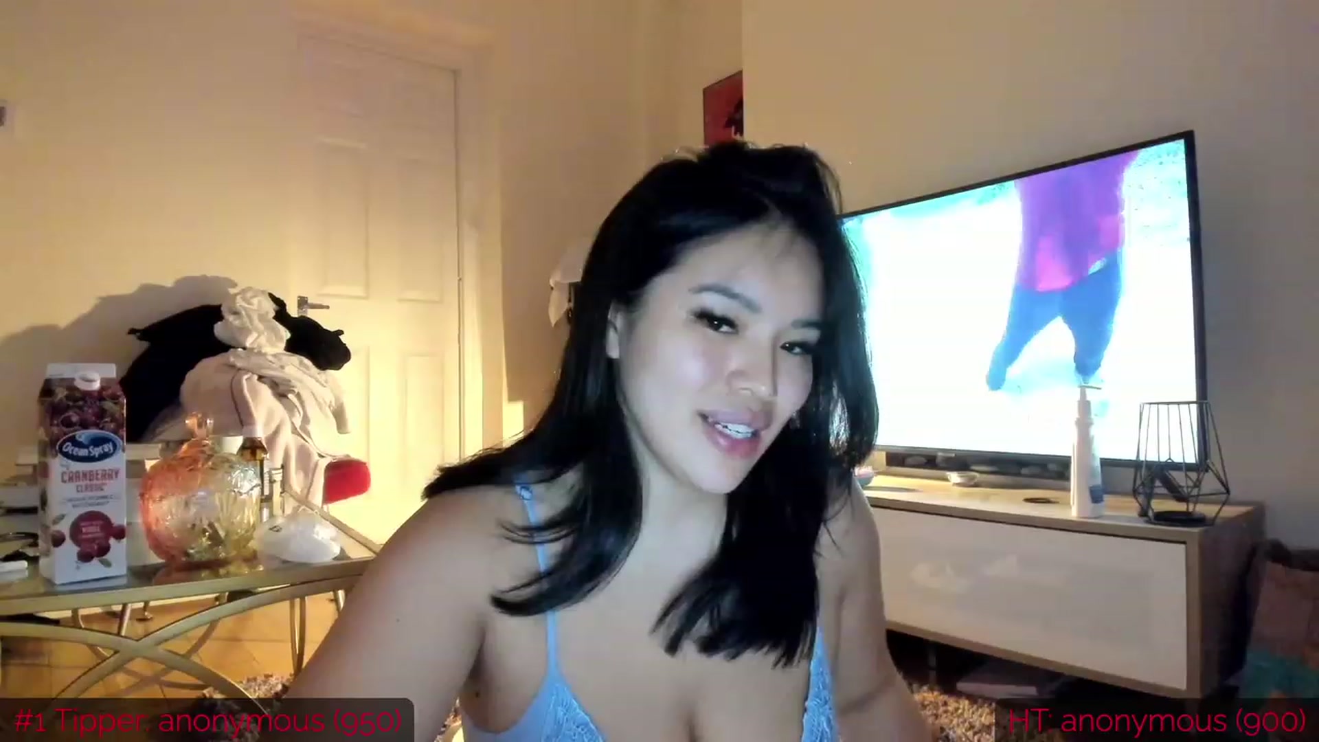 Gallery image thumbnail from DumplingHyuga's myfreecams stream on, 03/08/2023, 18:41 image 13 of 20