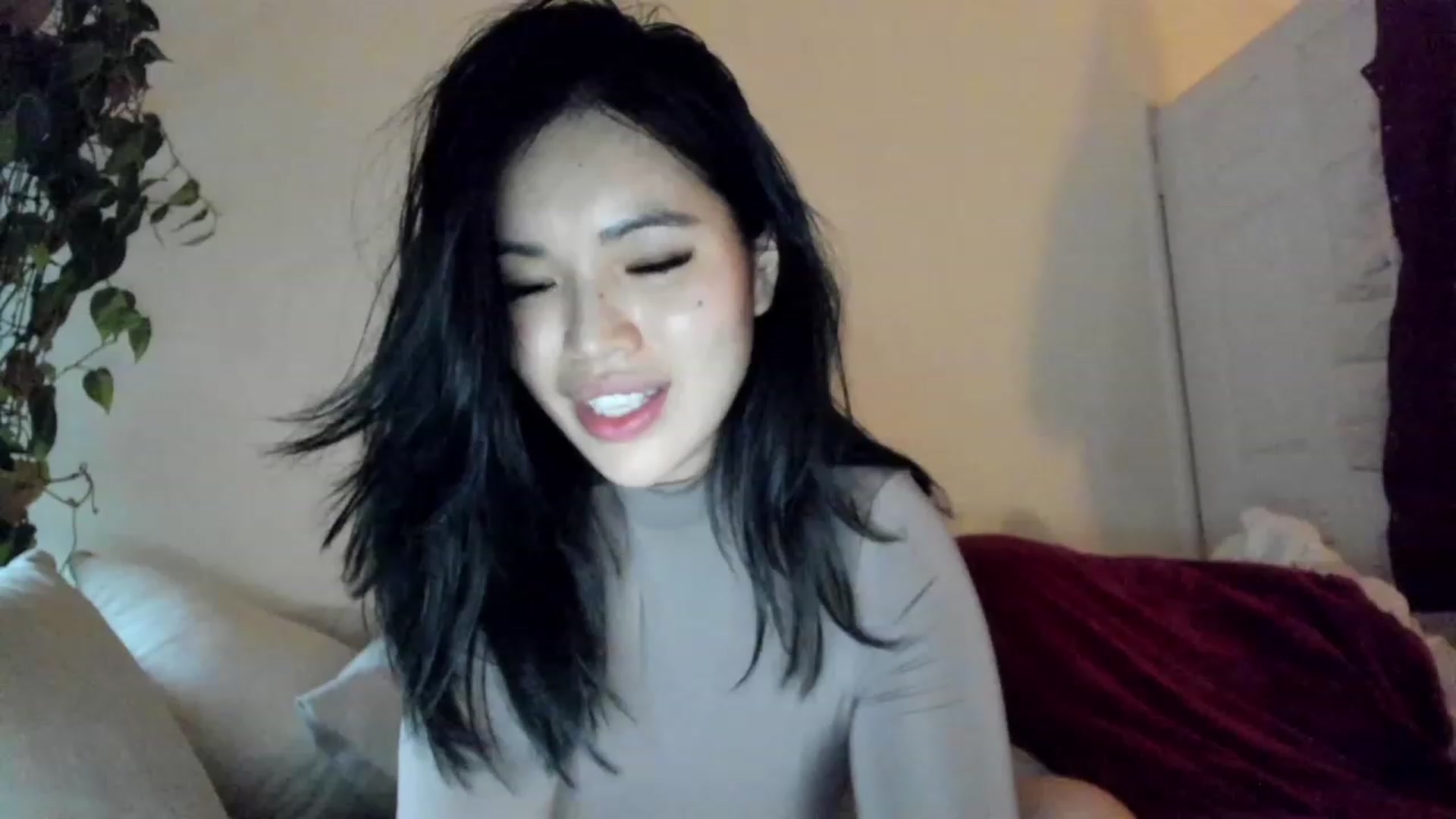 Gallery image thumbnail from DumplingHyuga's myfreecams stream on, 04/06/2023, 16:47 image 13 of 20
