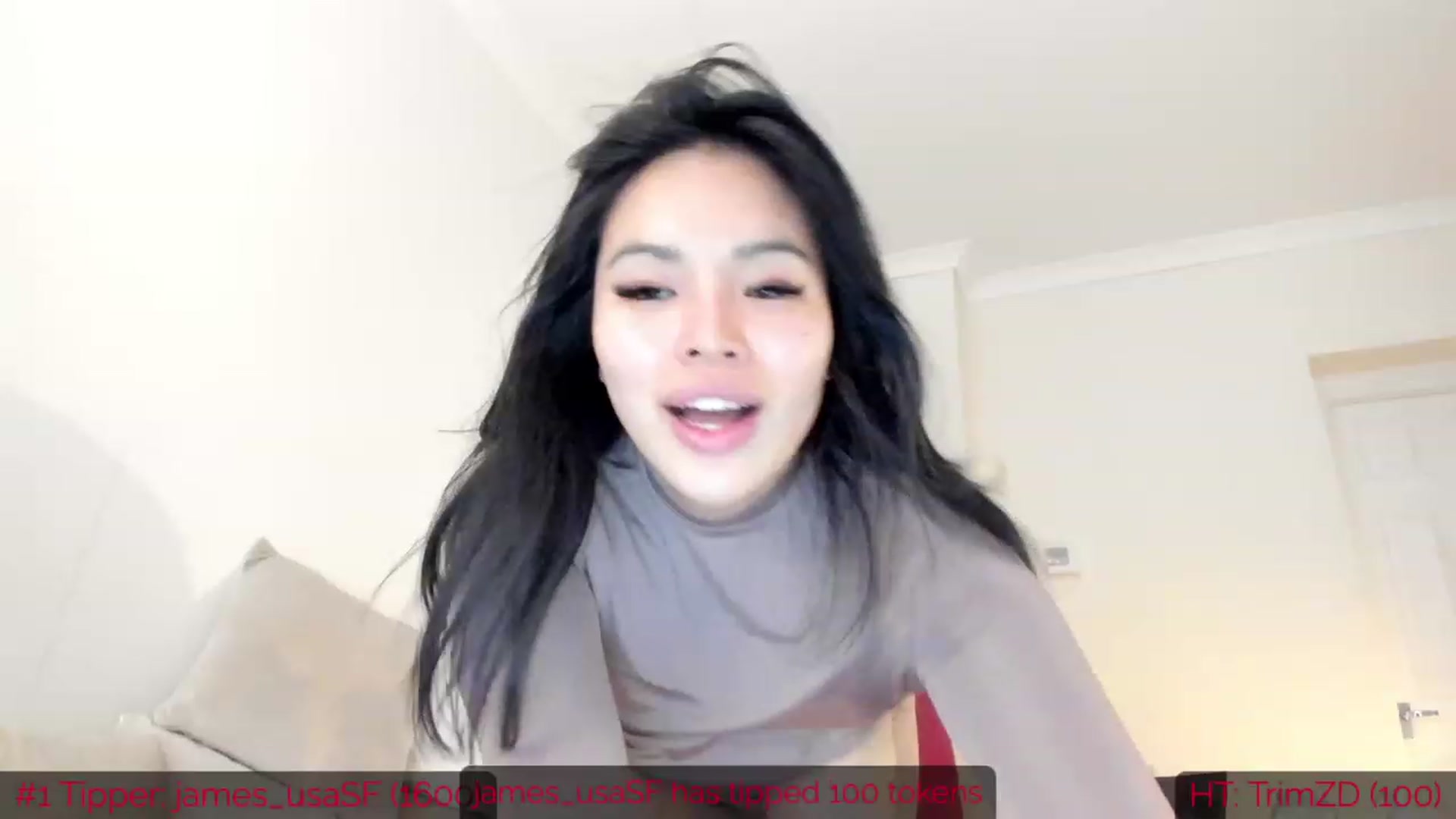 Gallery image thumbnail from DumplingHyuga's myfreecams stream on, 04/08/2023, 17:45 image 6 of 20