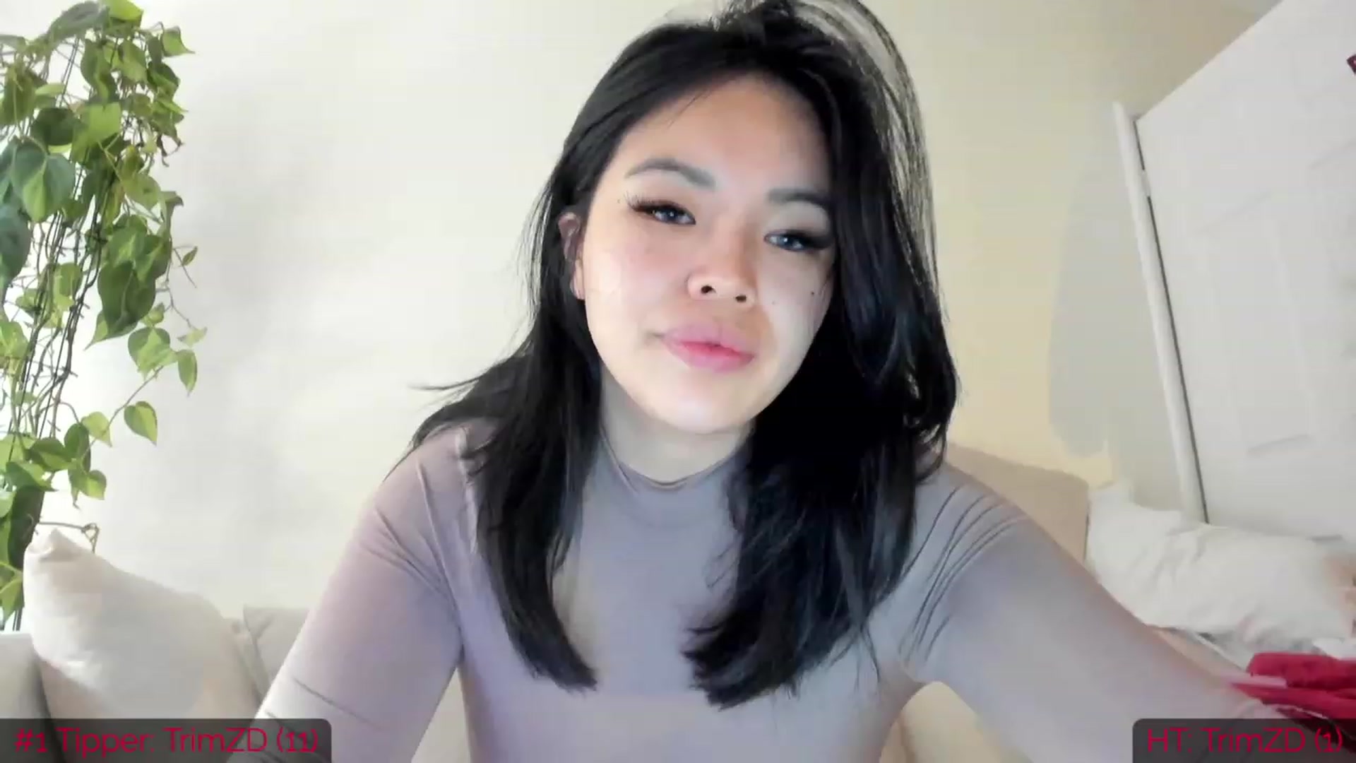 Gallery image thumbnail from DumplingHyuga's myfreecams stream on, 04/08/2023, 17:45 image 1 of 20