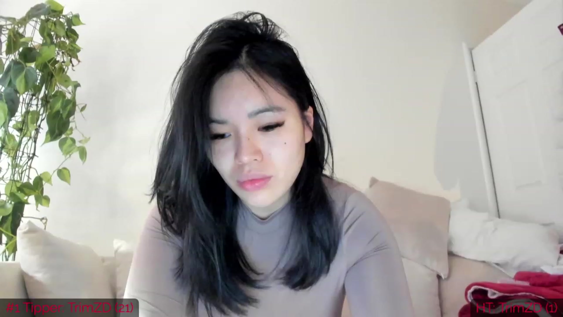 Gallery image thumbnail from DumplingHyuga's myfreecams stream on, 04/08/2023, 17:45 image 3 of 20