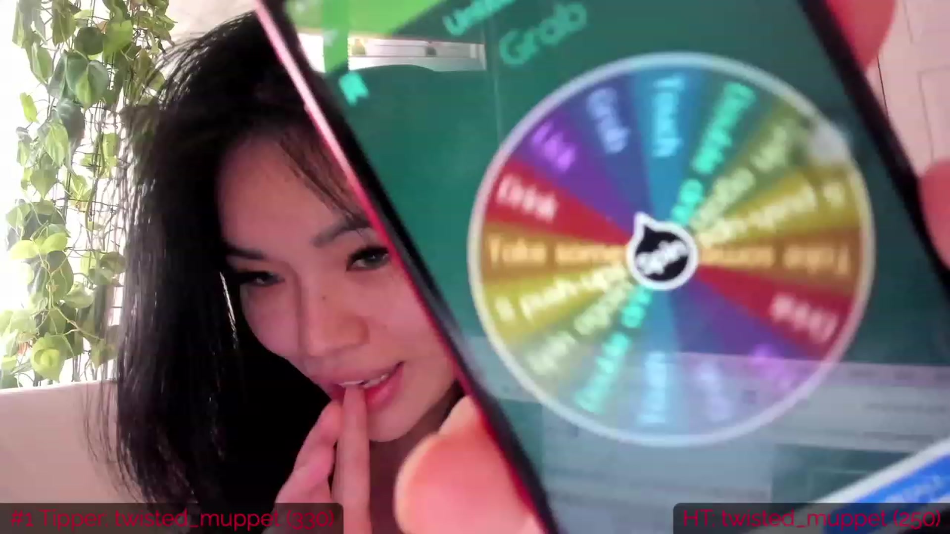 Gallery image thumbnail from DumplingHyuga's myfreecams stream on, 04/09/2023, 13:25 image 10 of 20