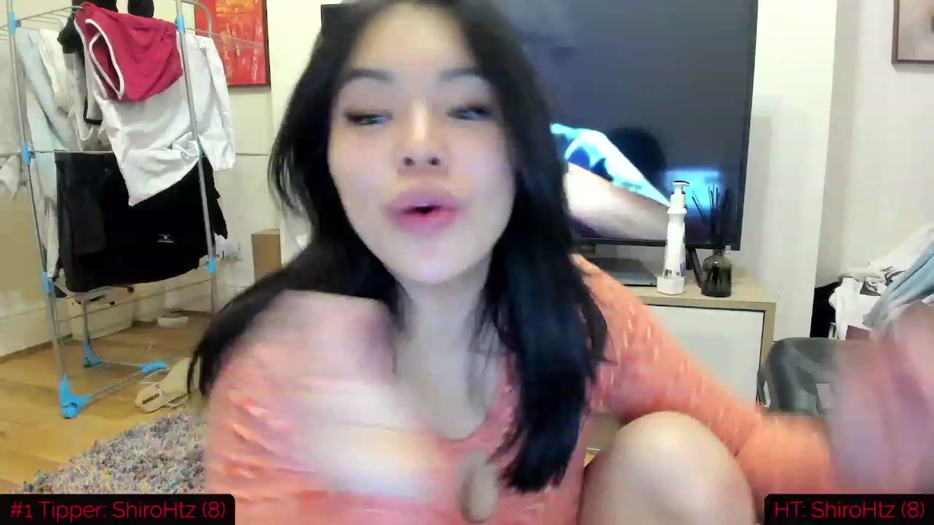 Gallery image thumbnail from DumplingHyuga's myfreecams stream on, 04/28/2023, 17:07 image 4 of 20