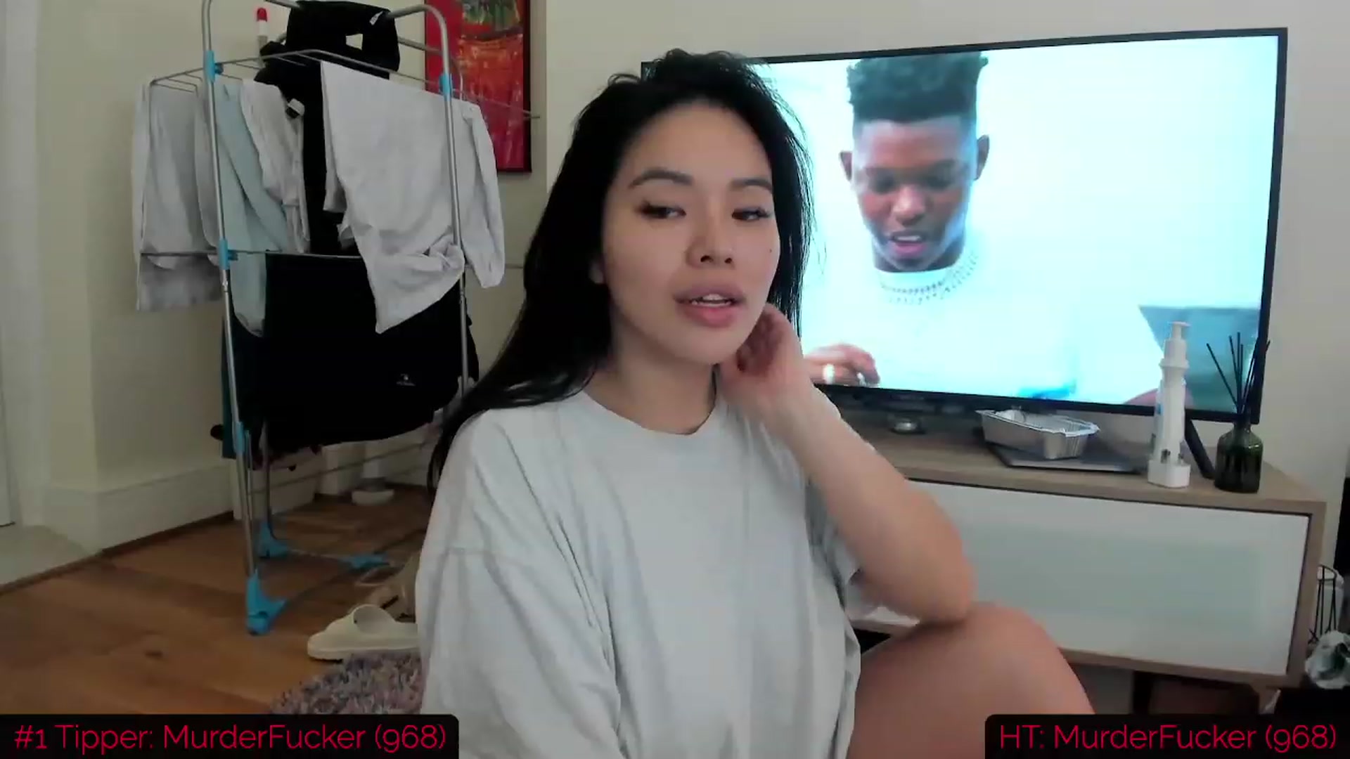 Gallery image thumbnail from DumplingHyuga's myfreecams stream on, 04/29/2023, 15:05 image 8 of 20