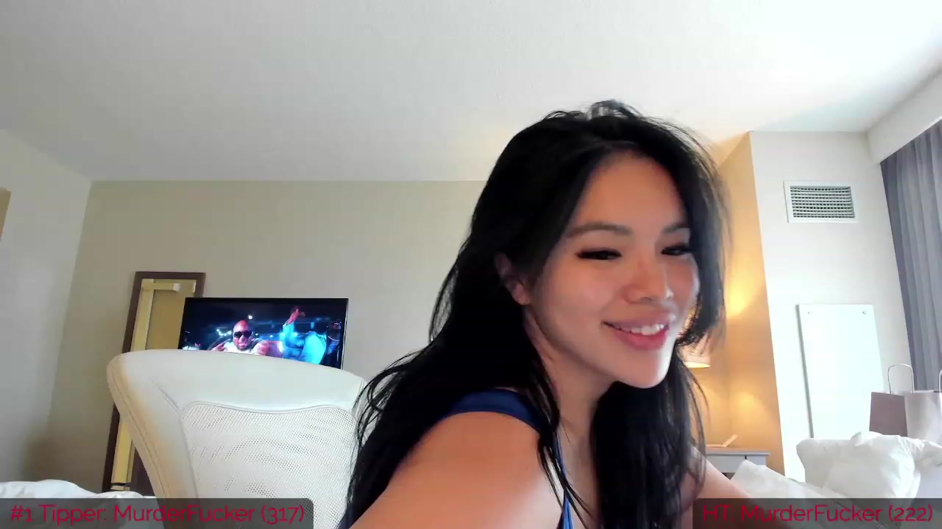 Gallery image thumbnail from DumplingHyuga's myfreecams stream on, 05/03/2023, 15:20 image 19 of 20